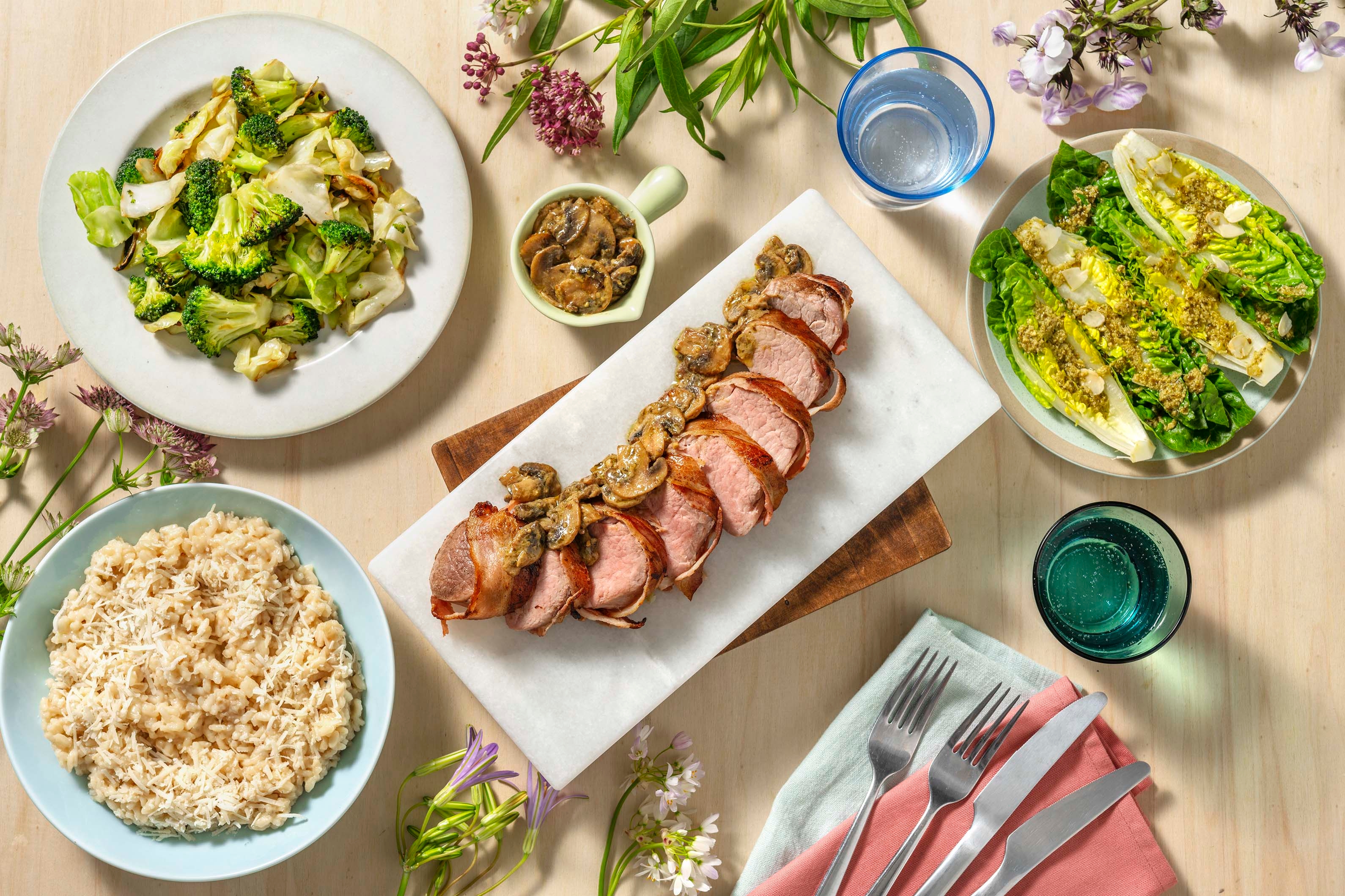 Filet mignon de porc au lard & sauce aux champignons crémeuse