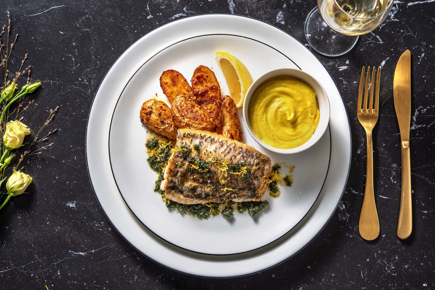 Filet de bar et sauce persil beurre noisette