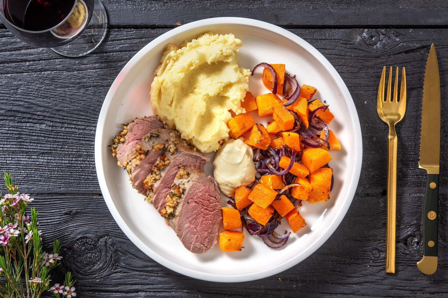 Filet de porc en croûte de noix de pin