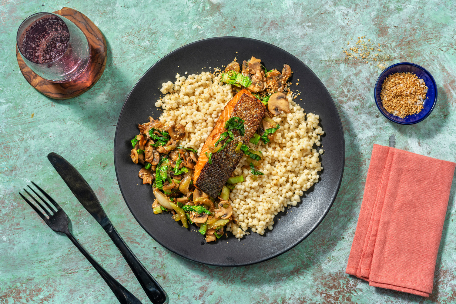 Filet de saumon mariné à l'asiatique et couscous perlé