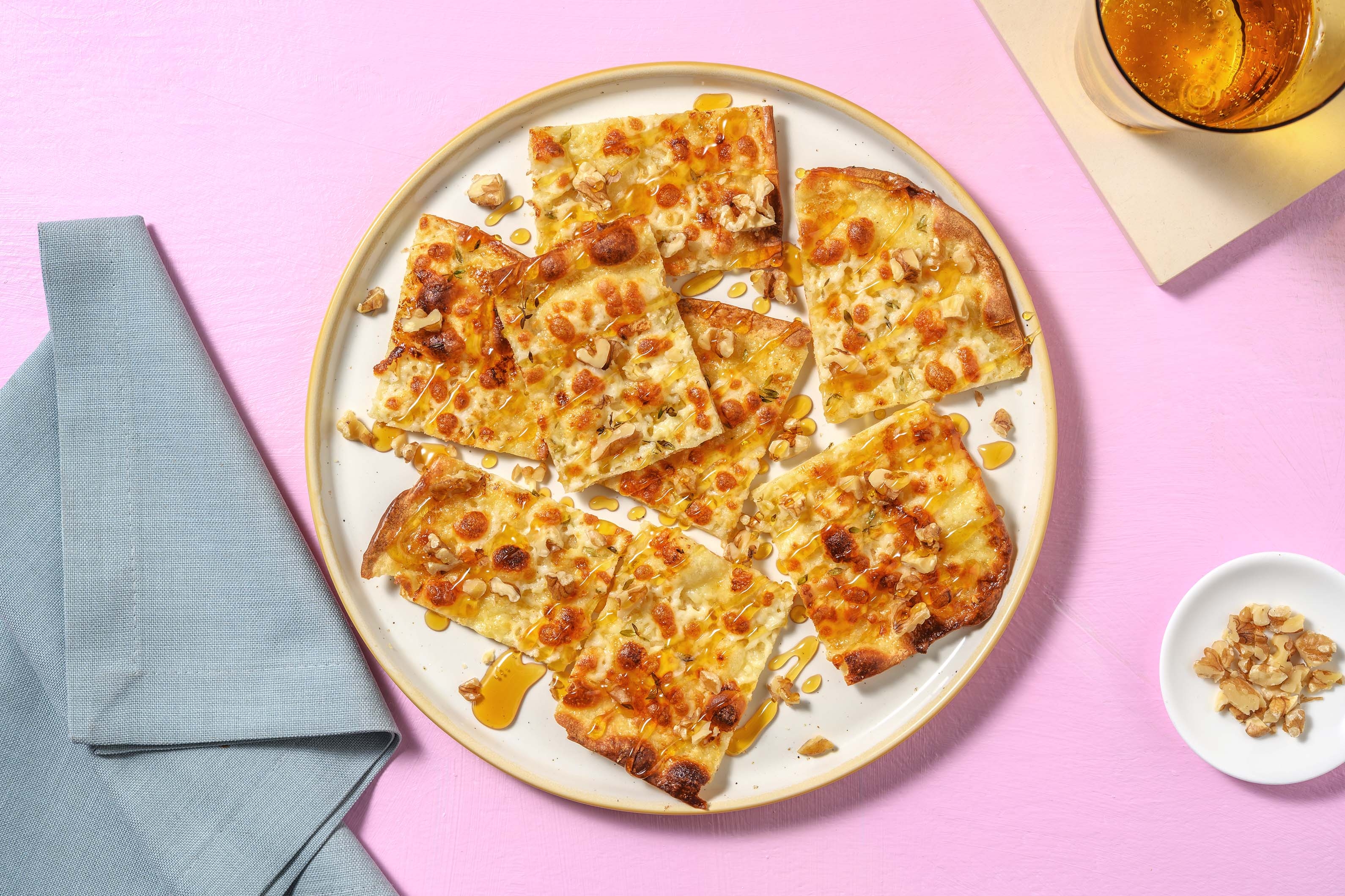 Flammkuchen met geitenkaas