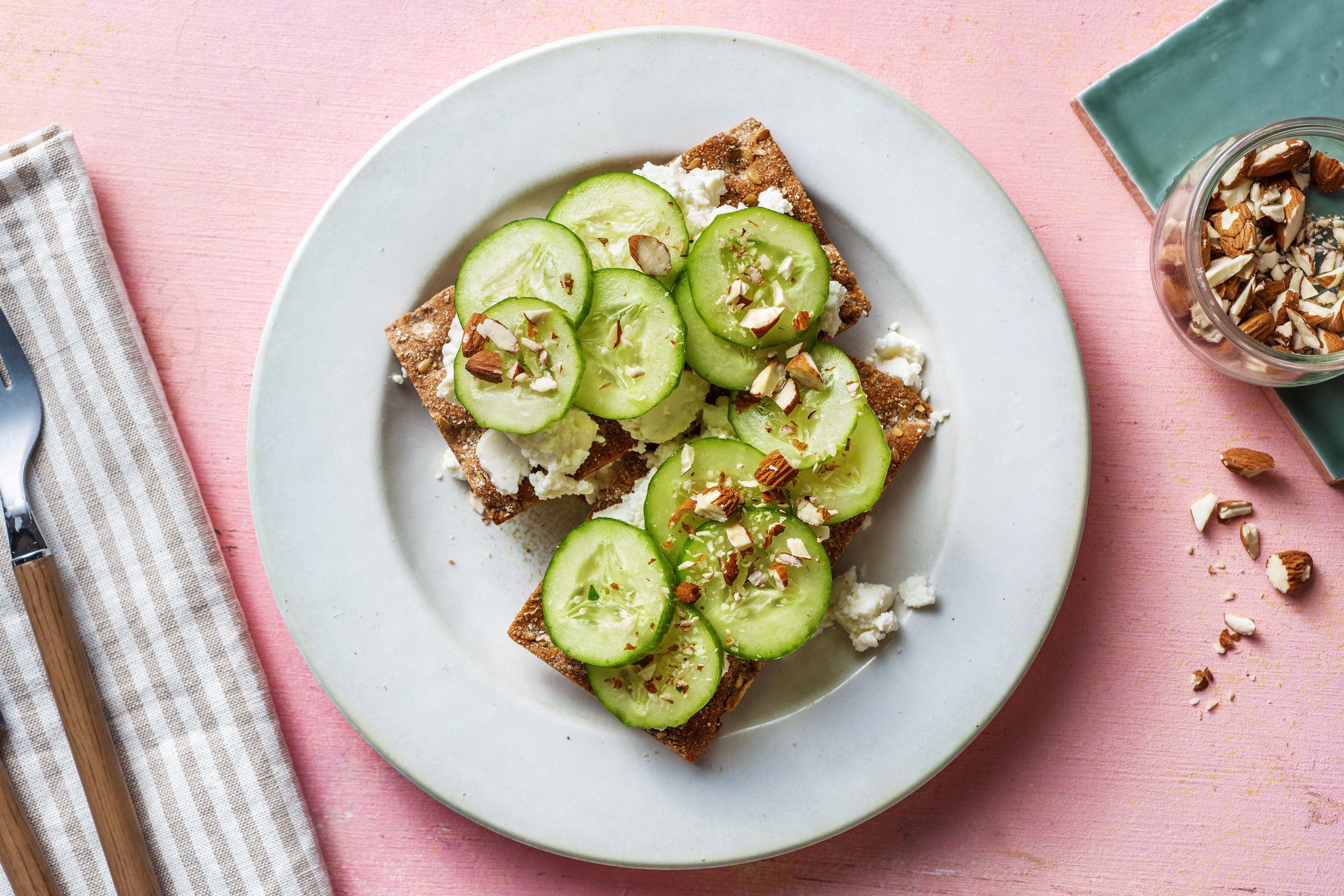 Gaufres d’épeautre, ricotta et concombre