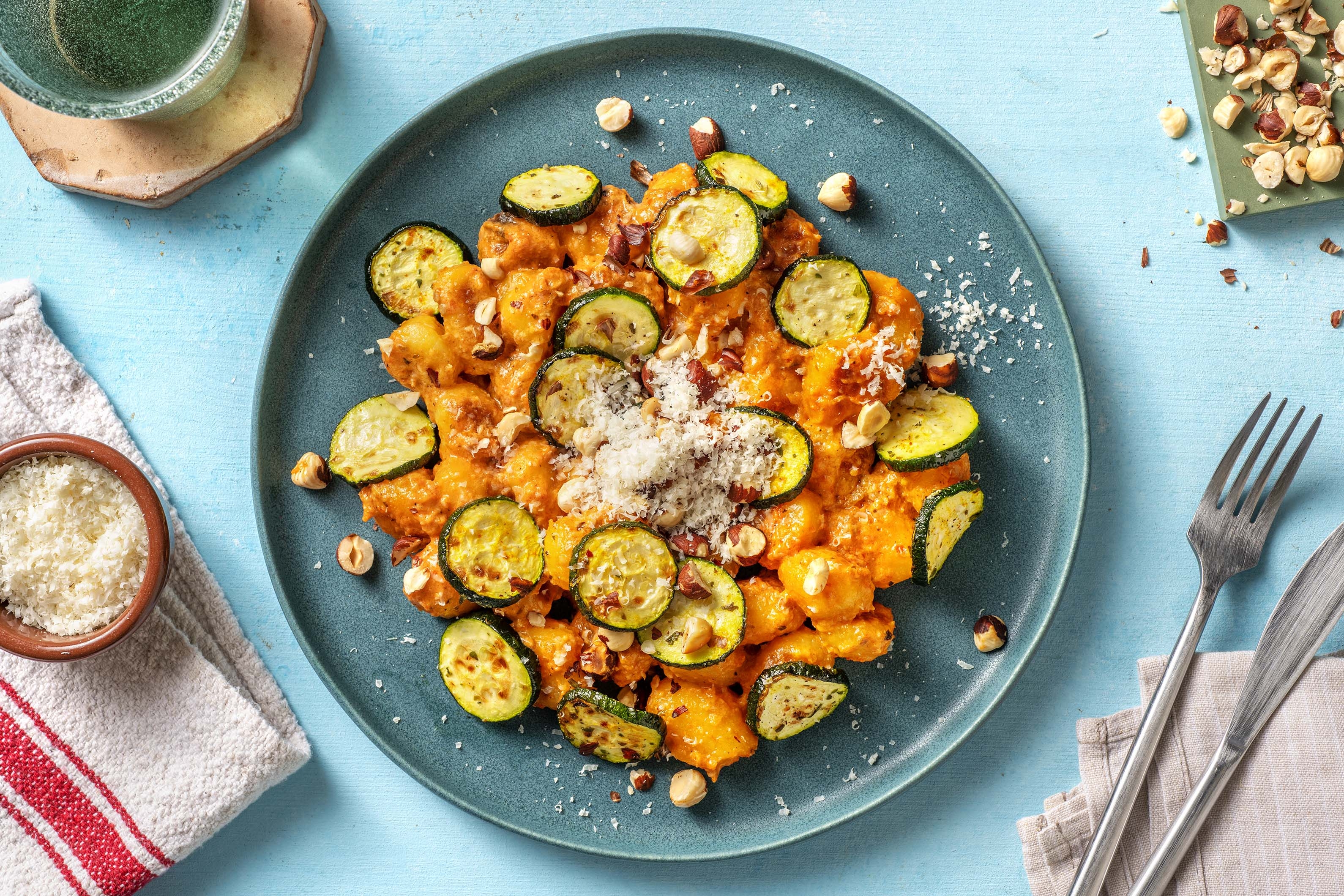 Gebratene Gnocchi mit Ofenzucchini