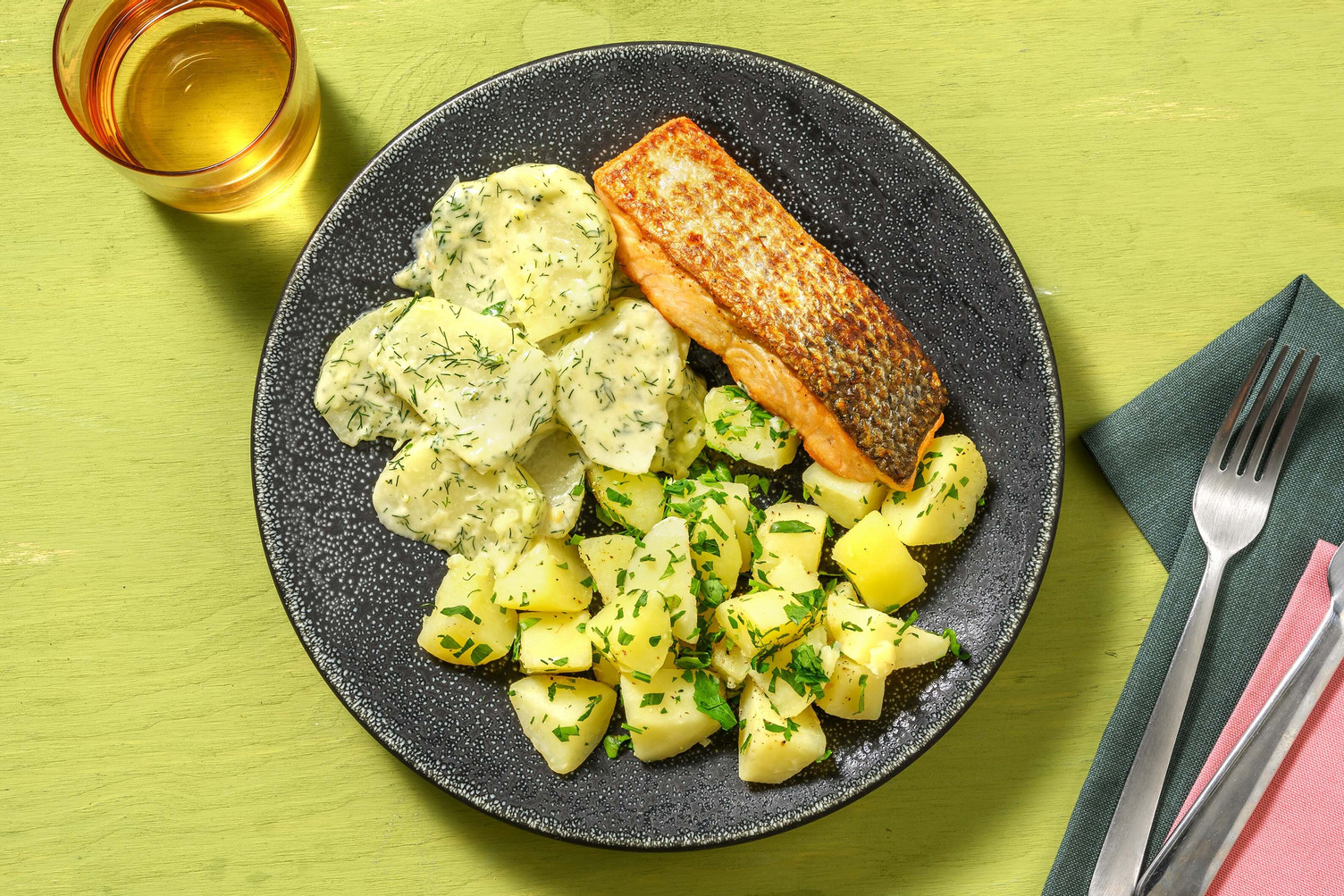 Gebratener Lachs mit Rahmkohlrabi
