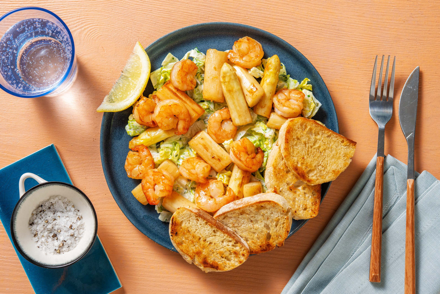 Gebratener Spargel-Garnelen-Salat