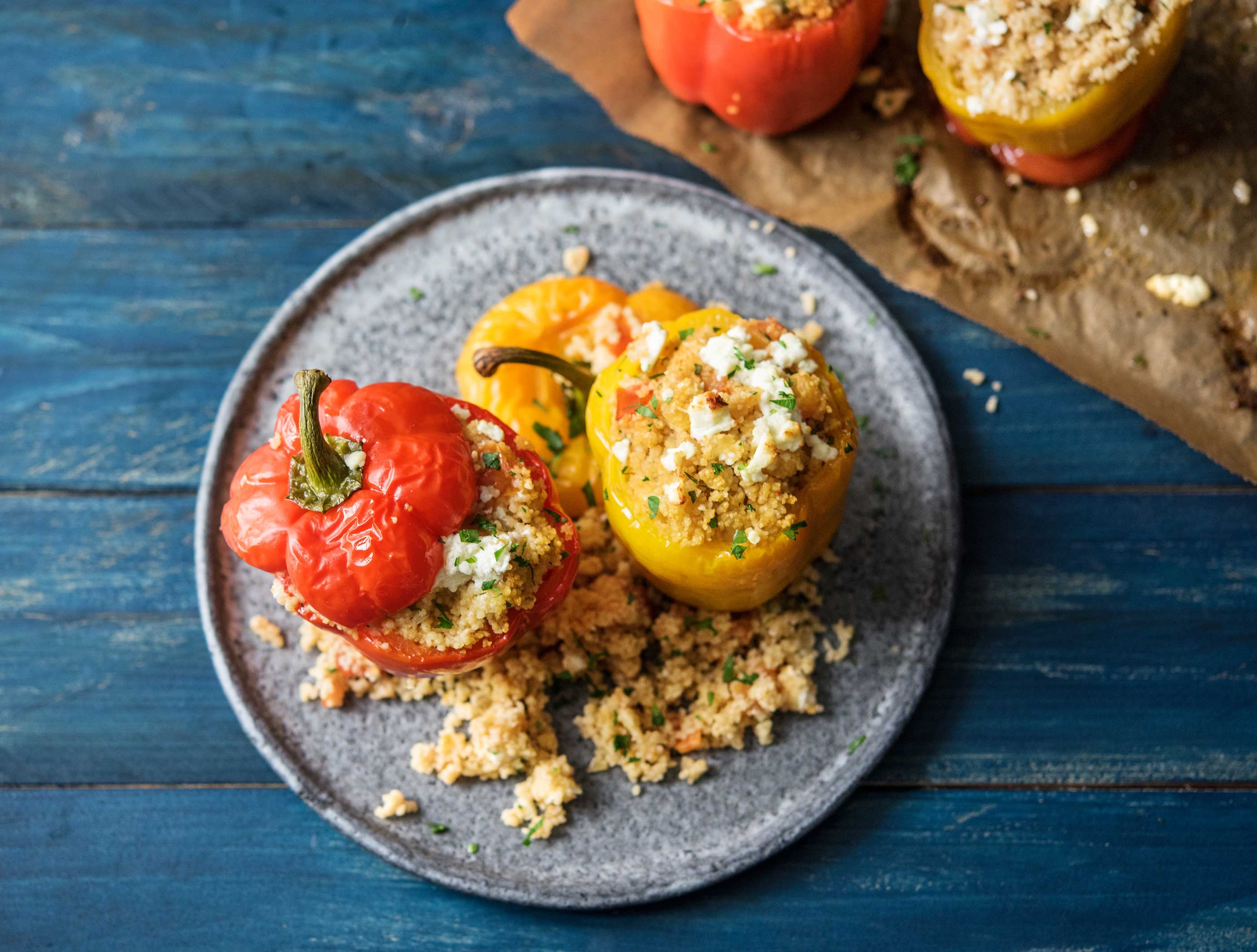 Gevulde paprika’s met harissa-couscous en feta