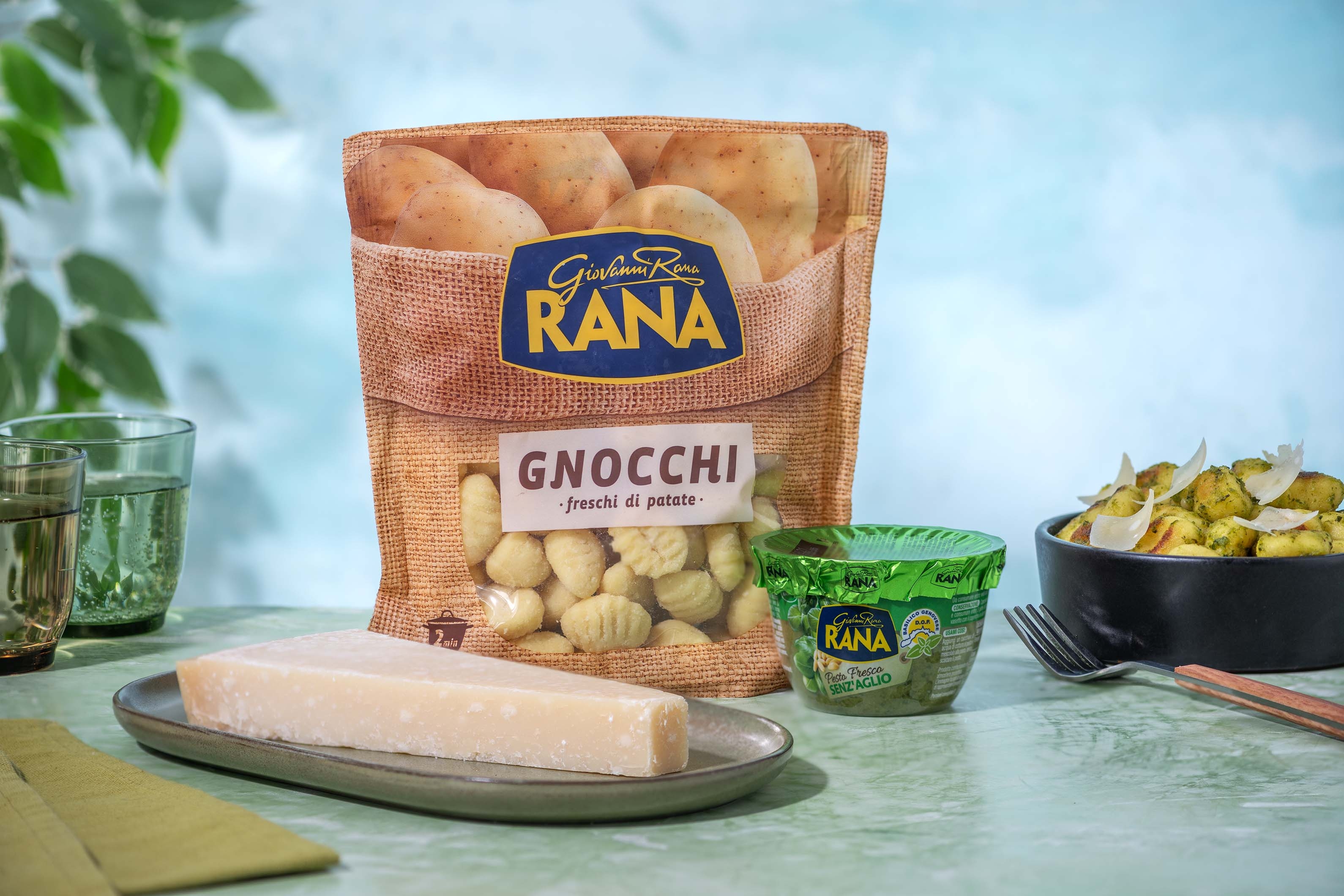 Gnocchi met pesto en parmigiano