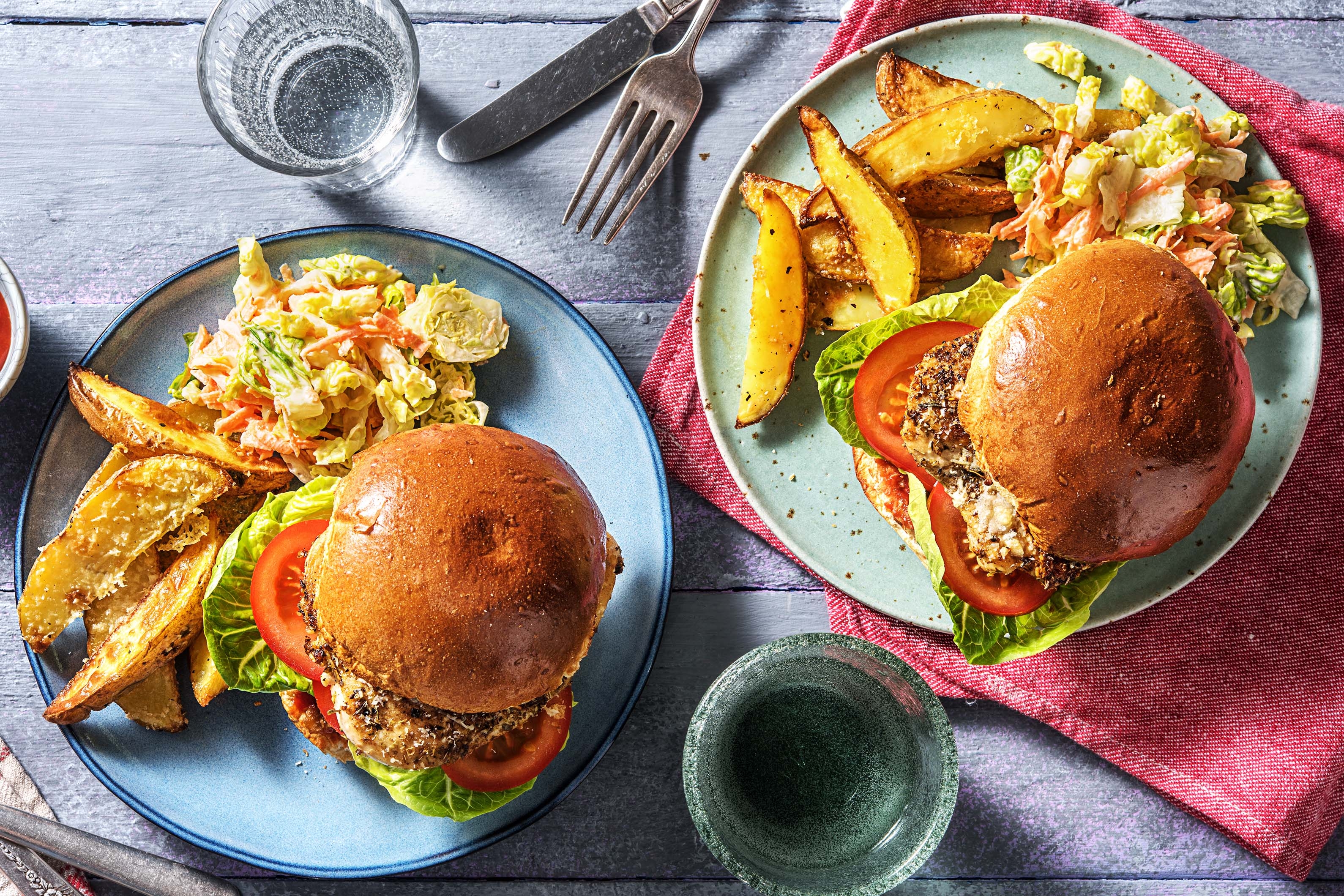 Poulet-Burger mit geschmolzenem Käse