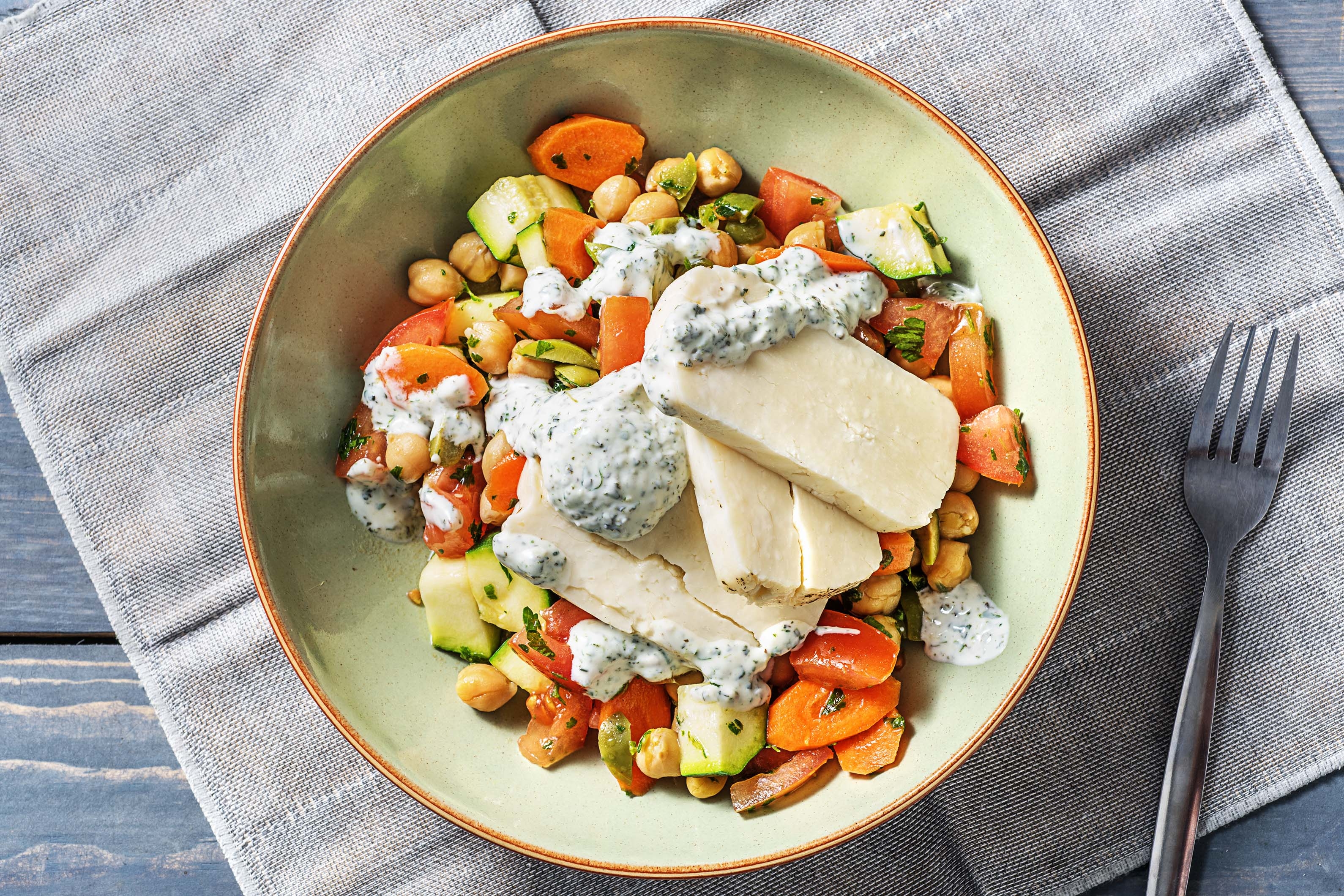 Halloumi mit gedämpften Gemüse