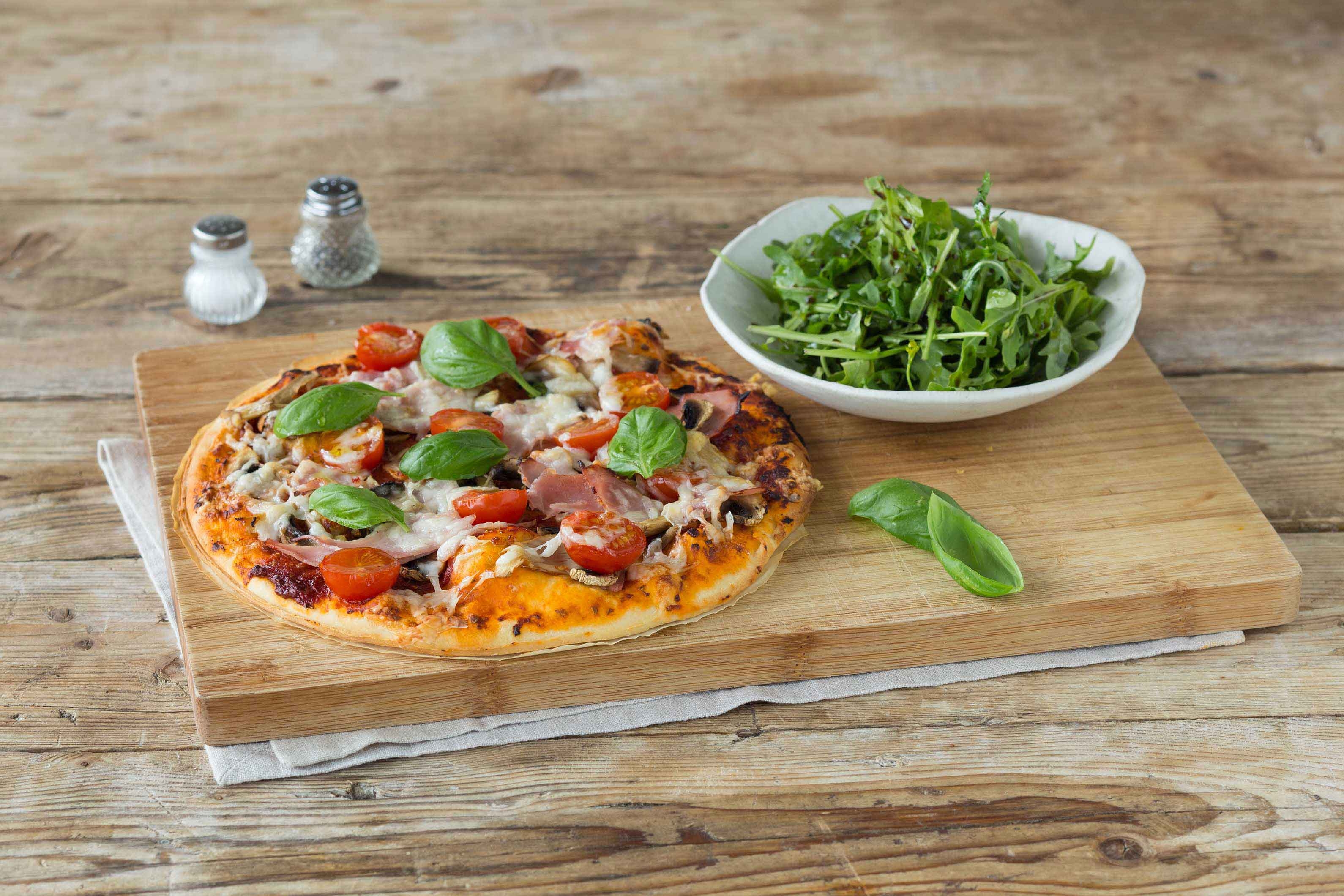 Ham & Basil Pizza