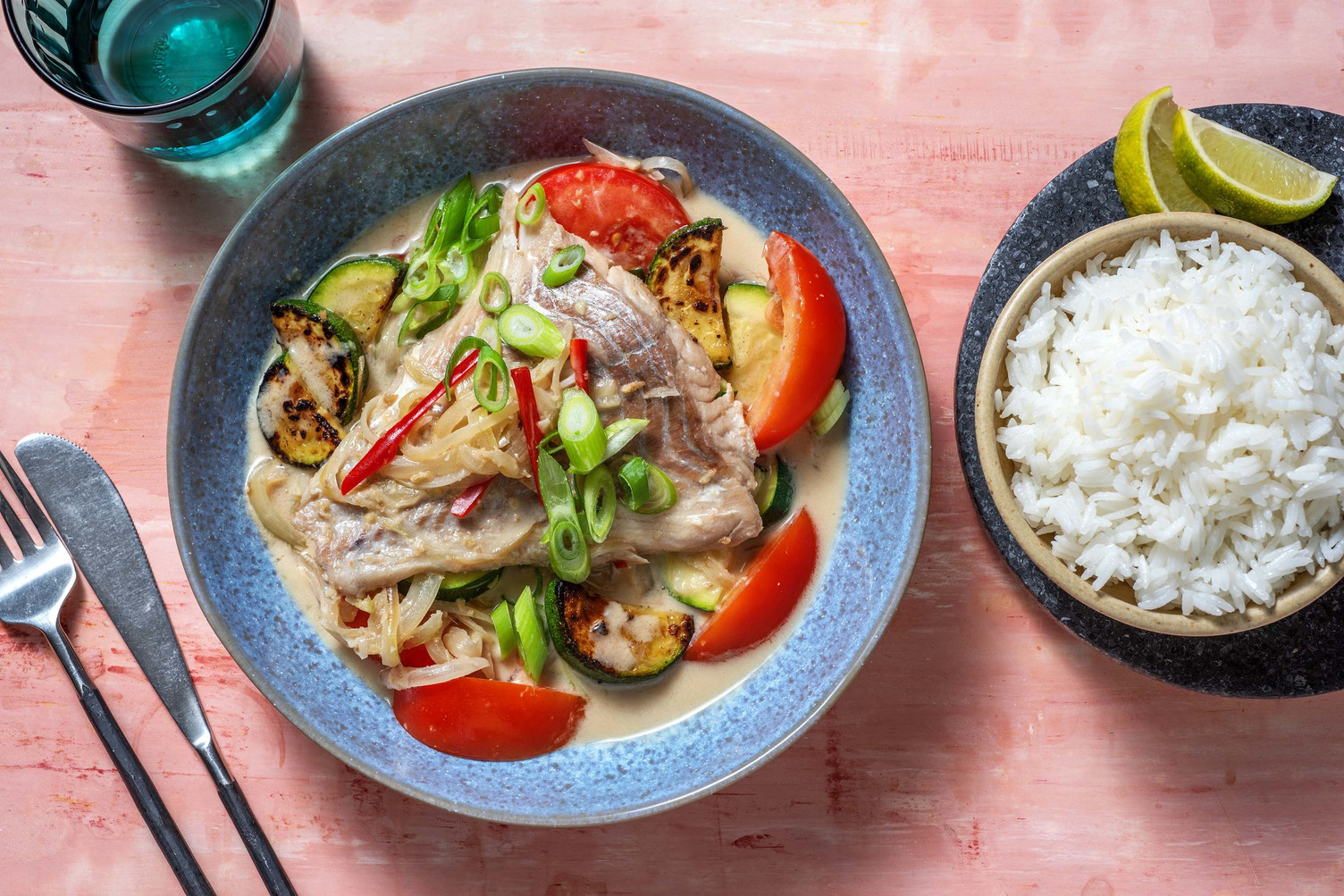 In Kokosnussmilch gegartes Fischfilet