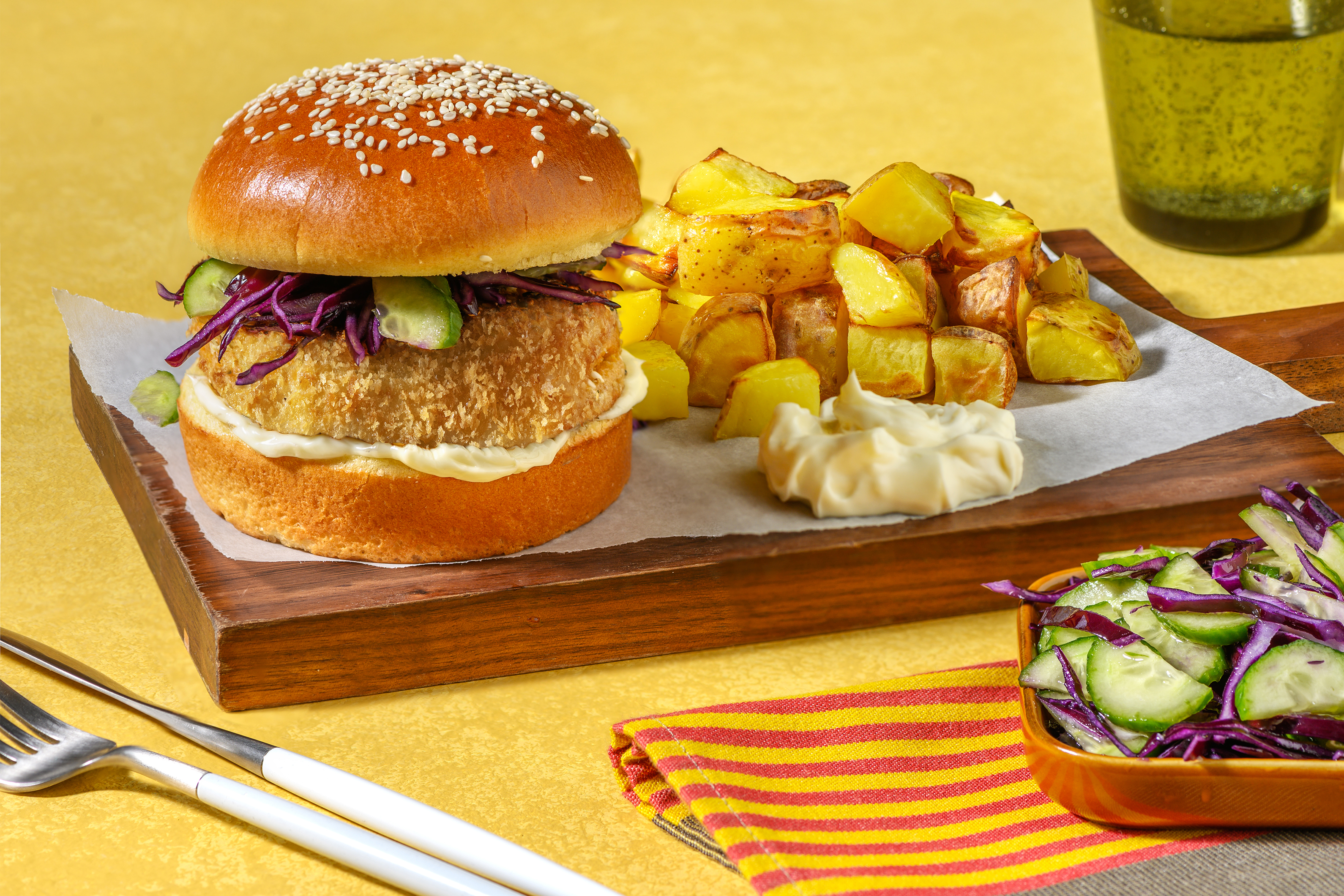 Krokante heekfilet met zelfgemaakte knoflooksaus