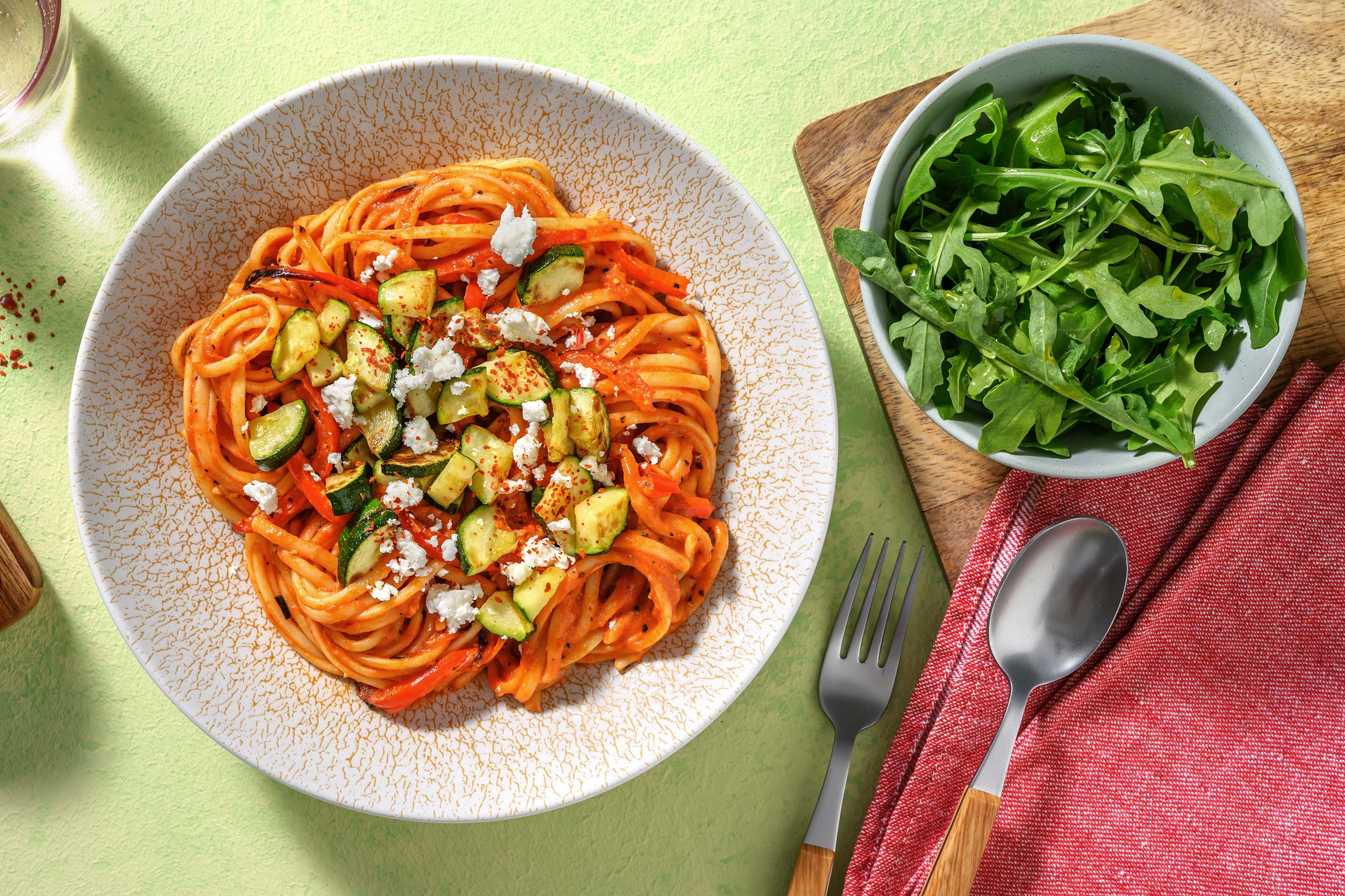 Linguine in Creamy Spicy Tomato Sauce