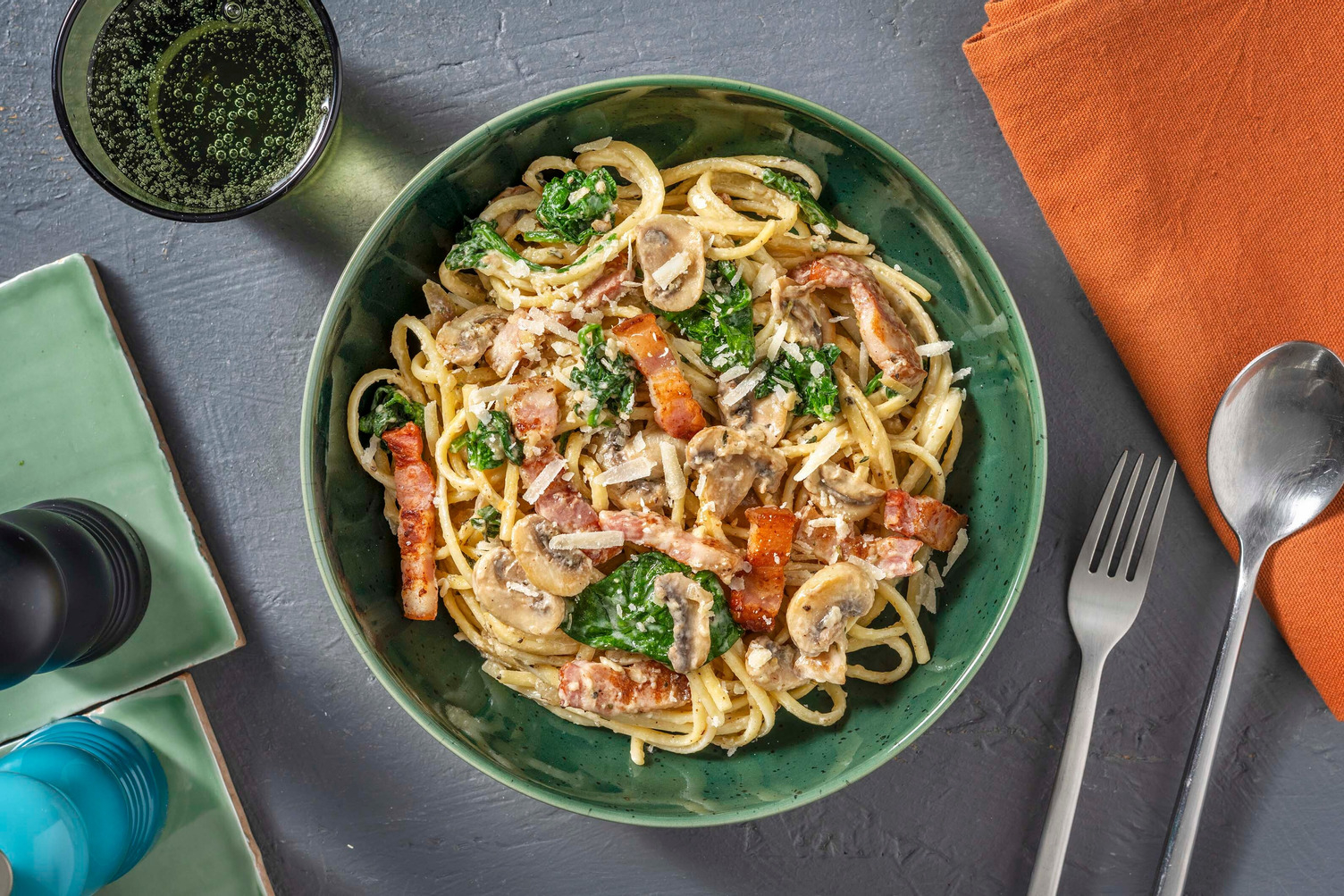 Linguines au poulet et aux champignons