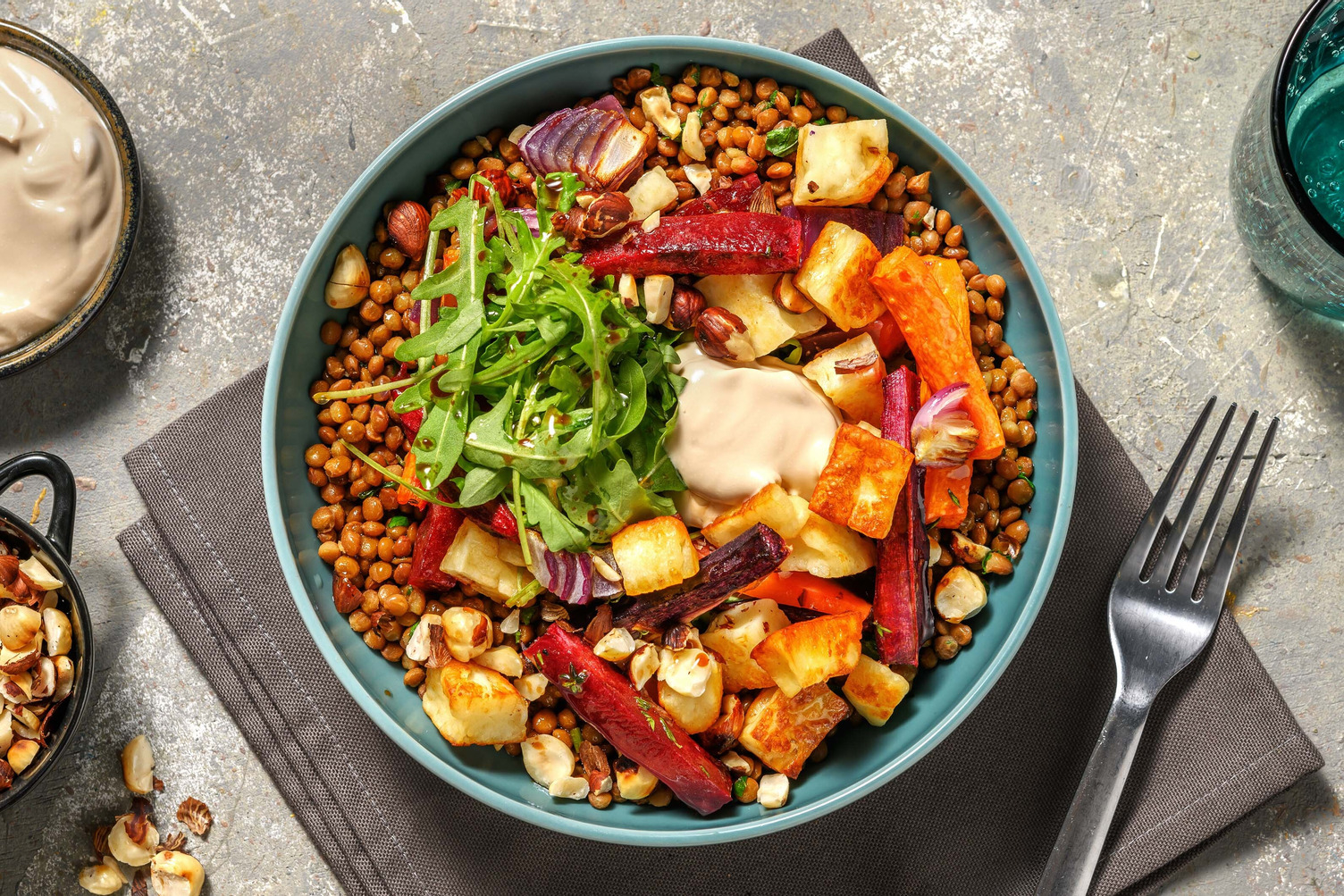 Linsensalat mit Randen und Halloumi