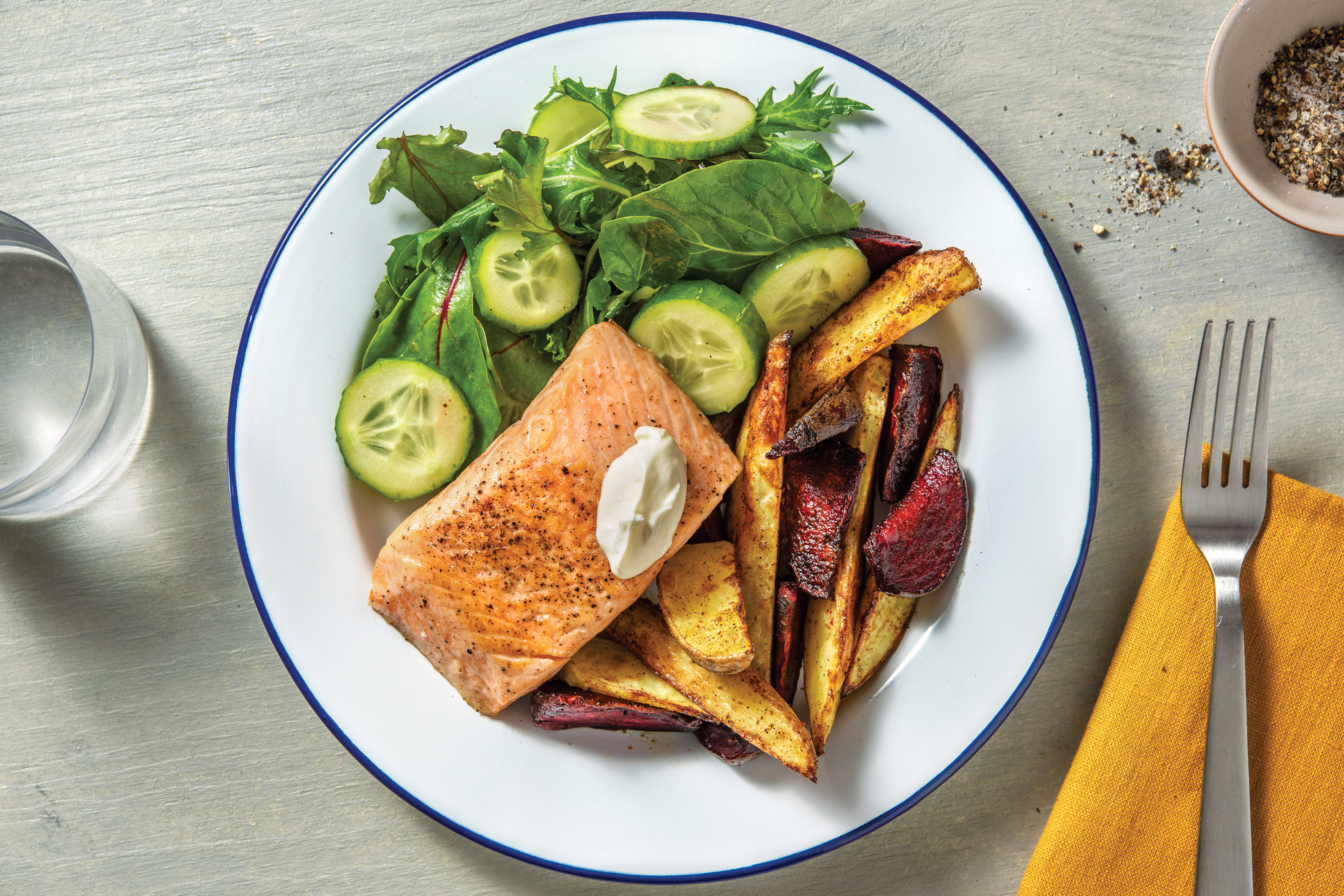 Pan-Fried Salmon & Garlic Sauce