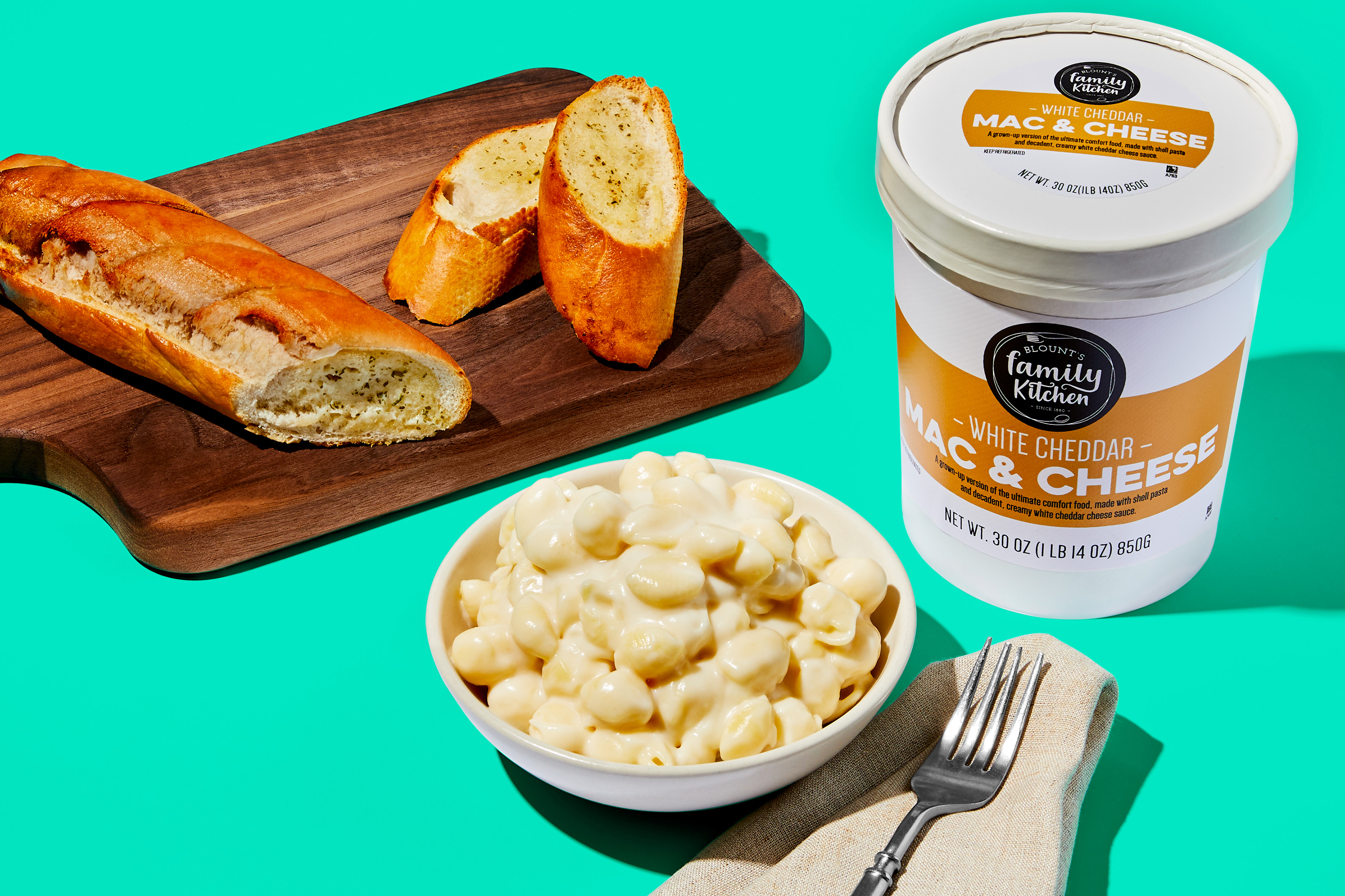 Mac & Cheese + Garlic Bread