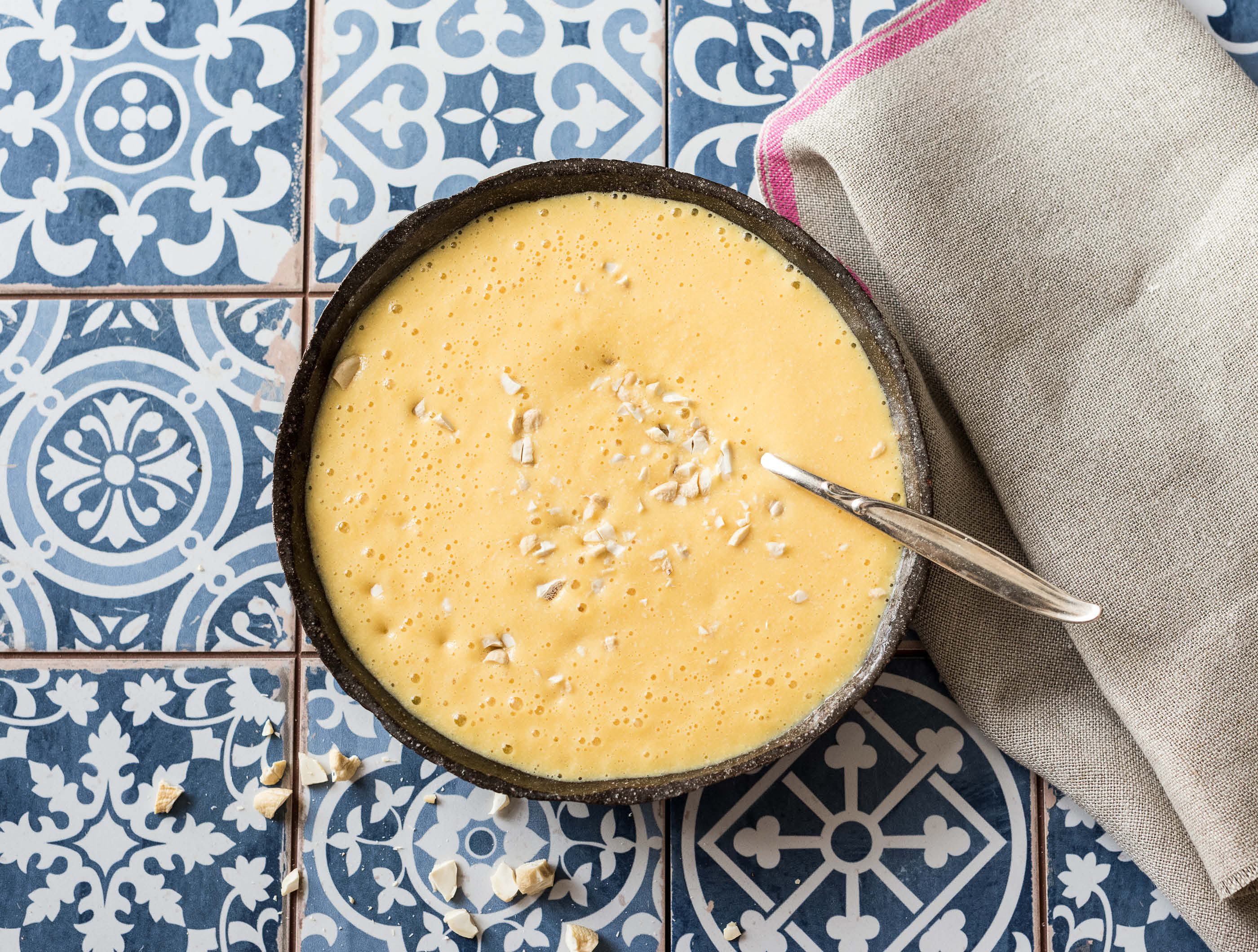 Mangosmoothiebowl met cashewnoten