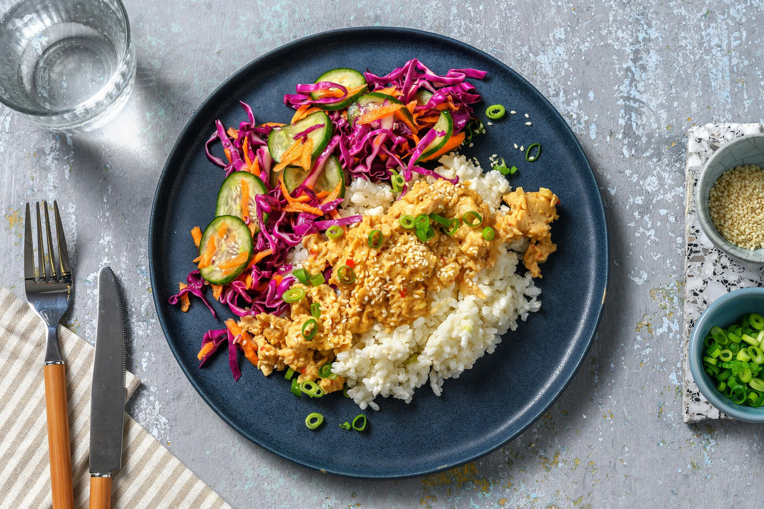 Œufs brouillés à l’asiatique et riz