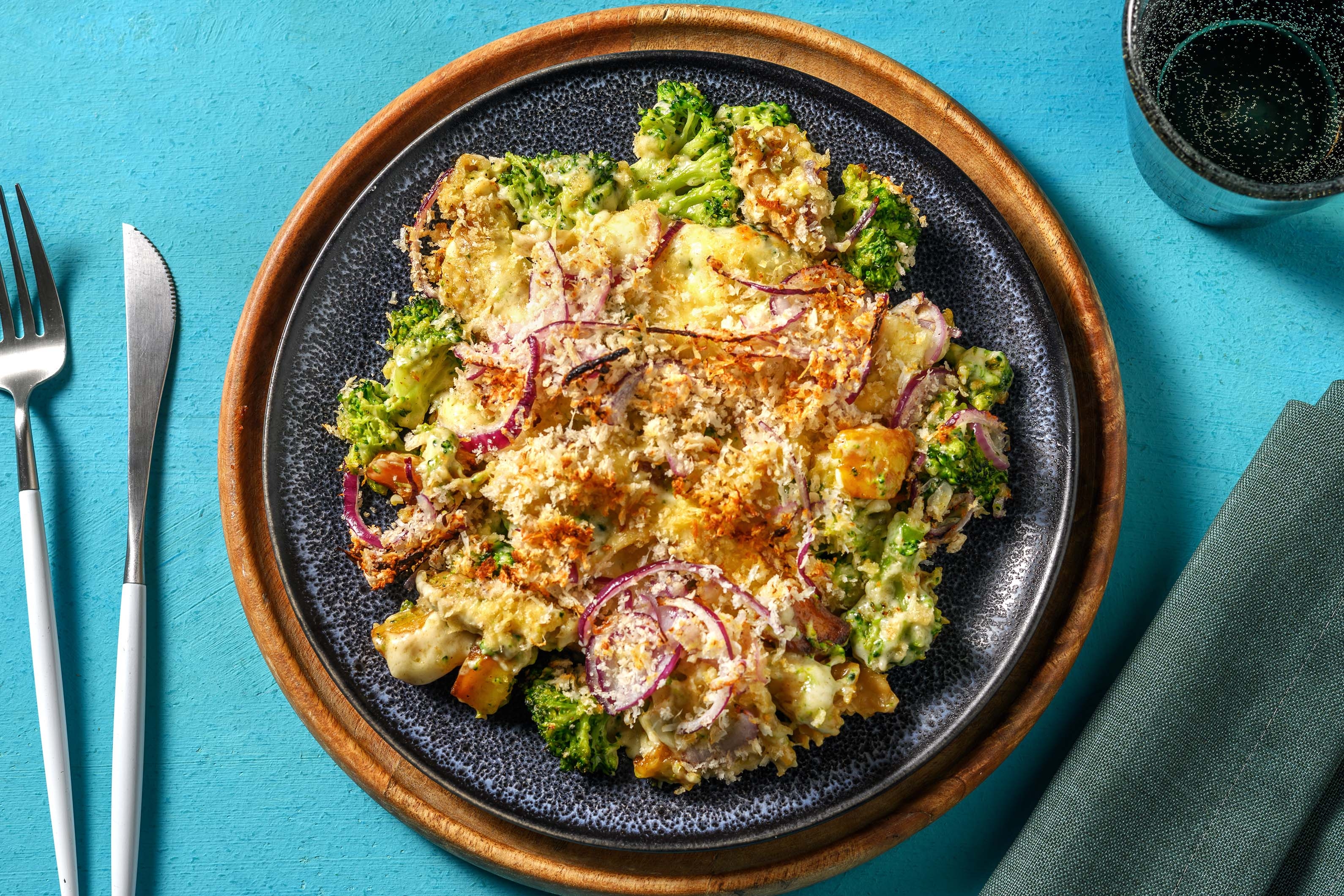 Gratin d'émincé végétarien et sauce au fromage