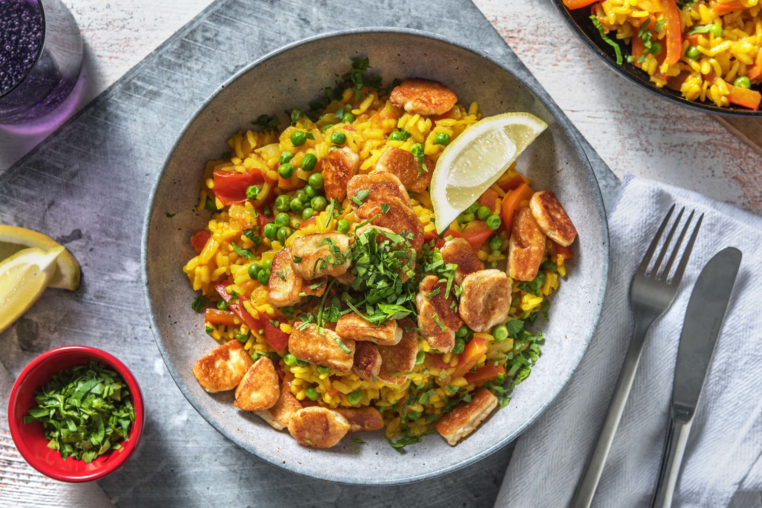 Groentepaella met knapperige halloumi