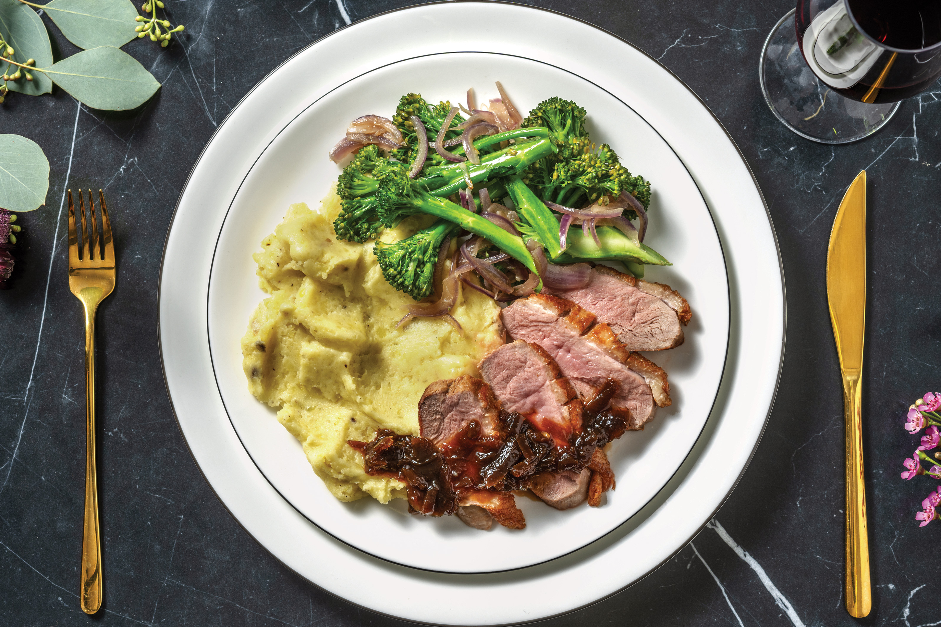 Pan-Seared Duck & Caramelised Onion Sauce