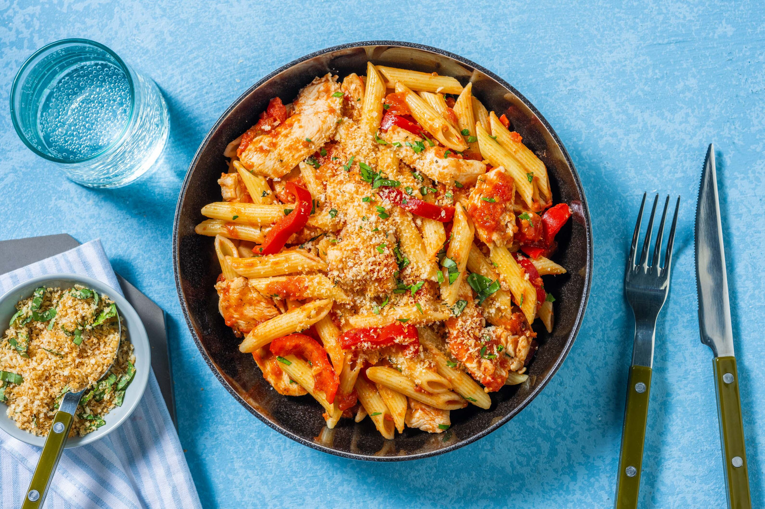 Pasta al Pomodoro mit Pouletgeschnetzeltem