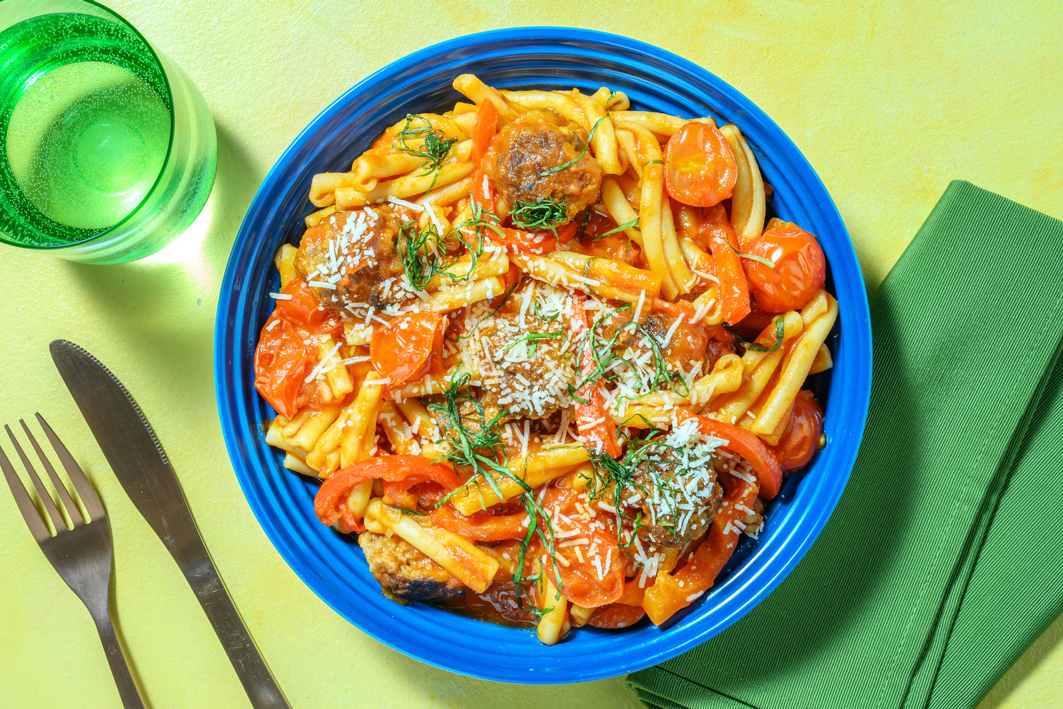 Snelle pasta met gehaktballetjes