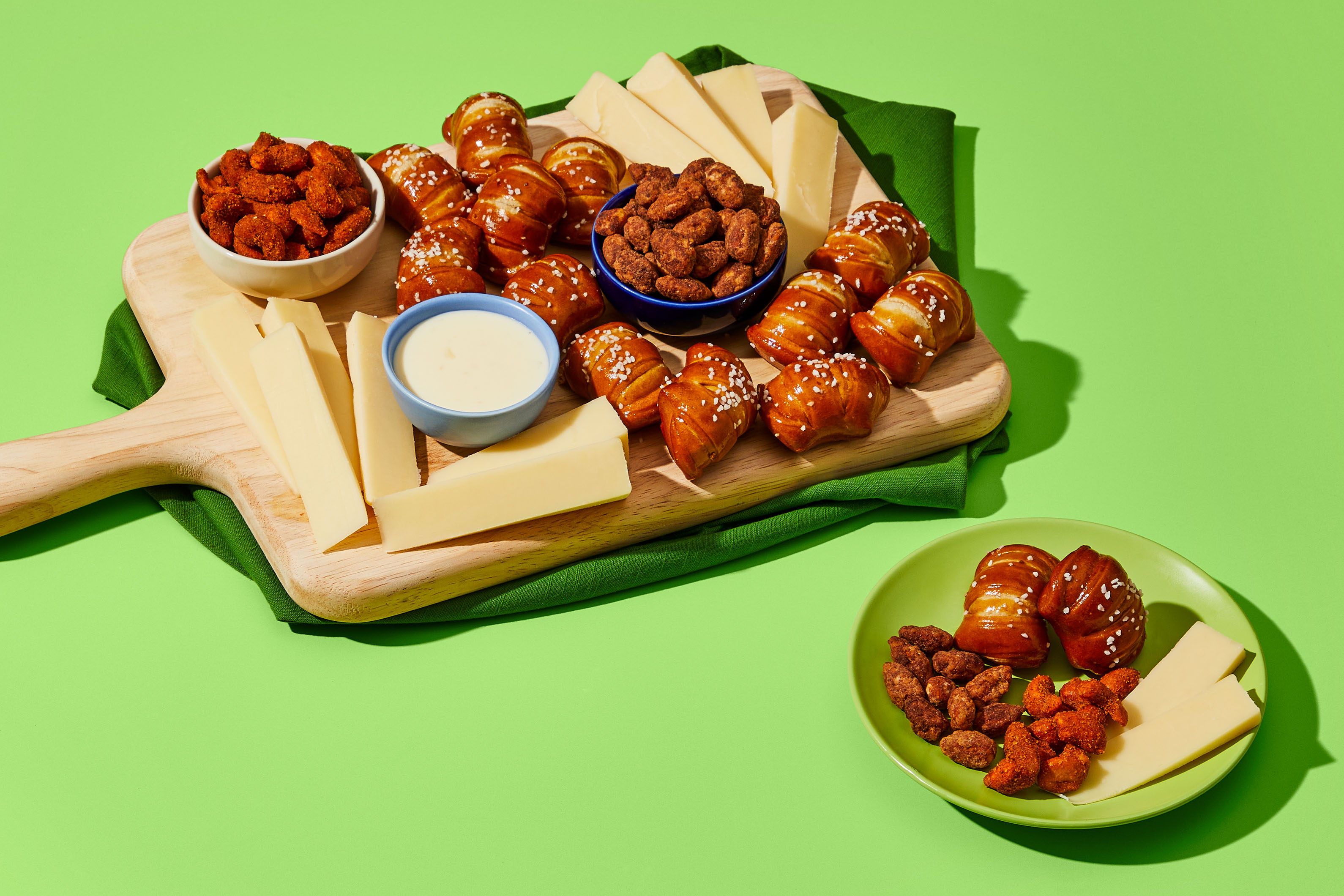 Nuts & Pretzel Bites with Cheese Sauce