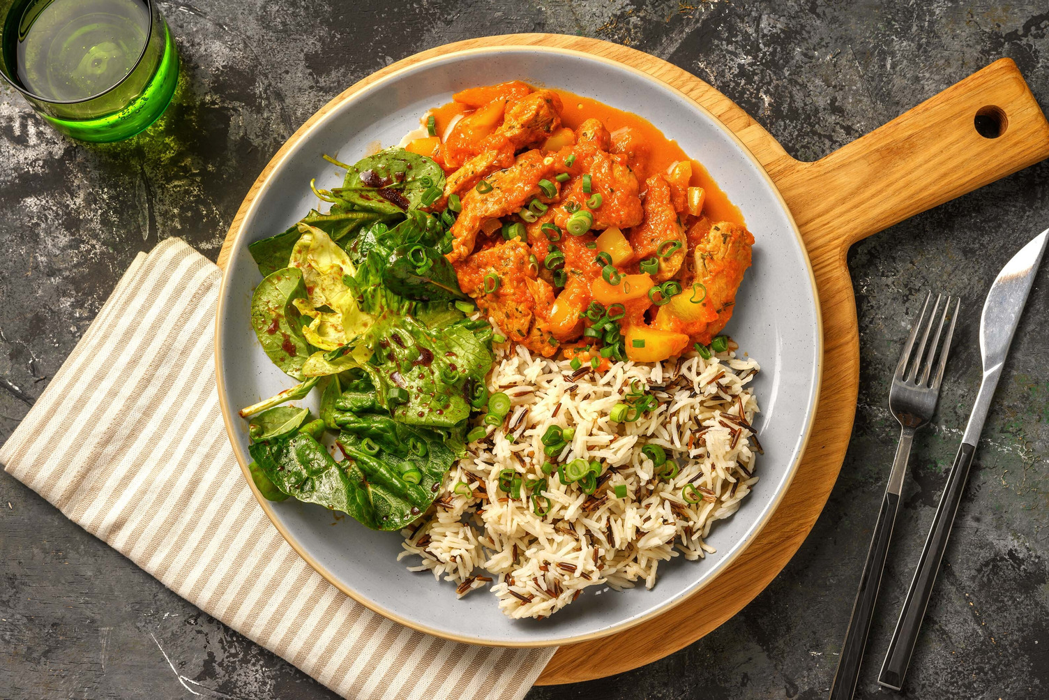 Peperonipfanne mit Rosmarin-Schweinefiletspitzen