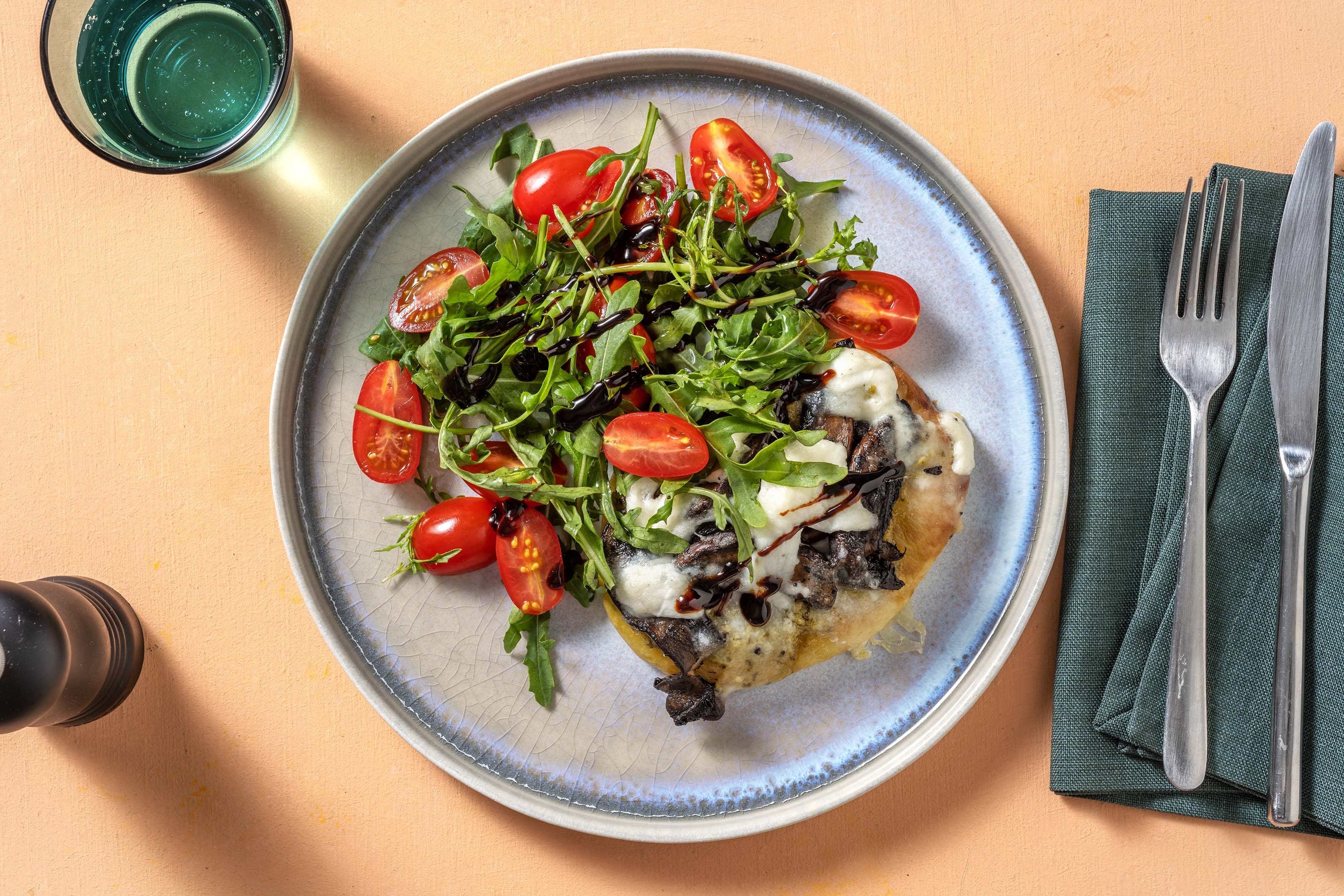 Pesto and Garlicky Portobello Mushroom Naanizza
