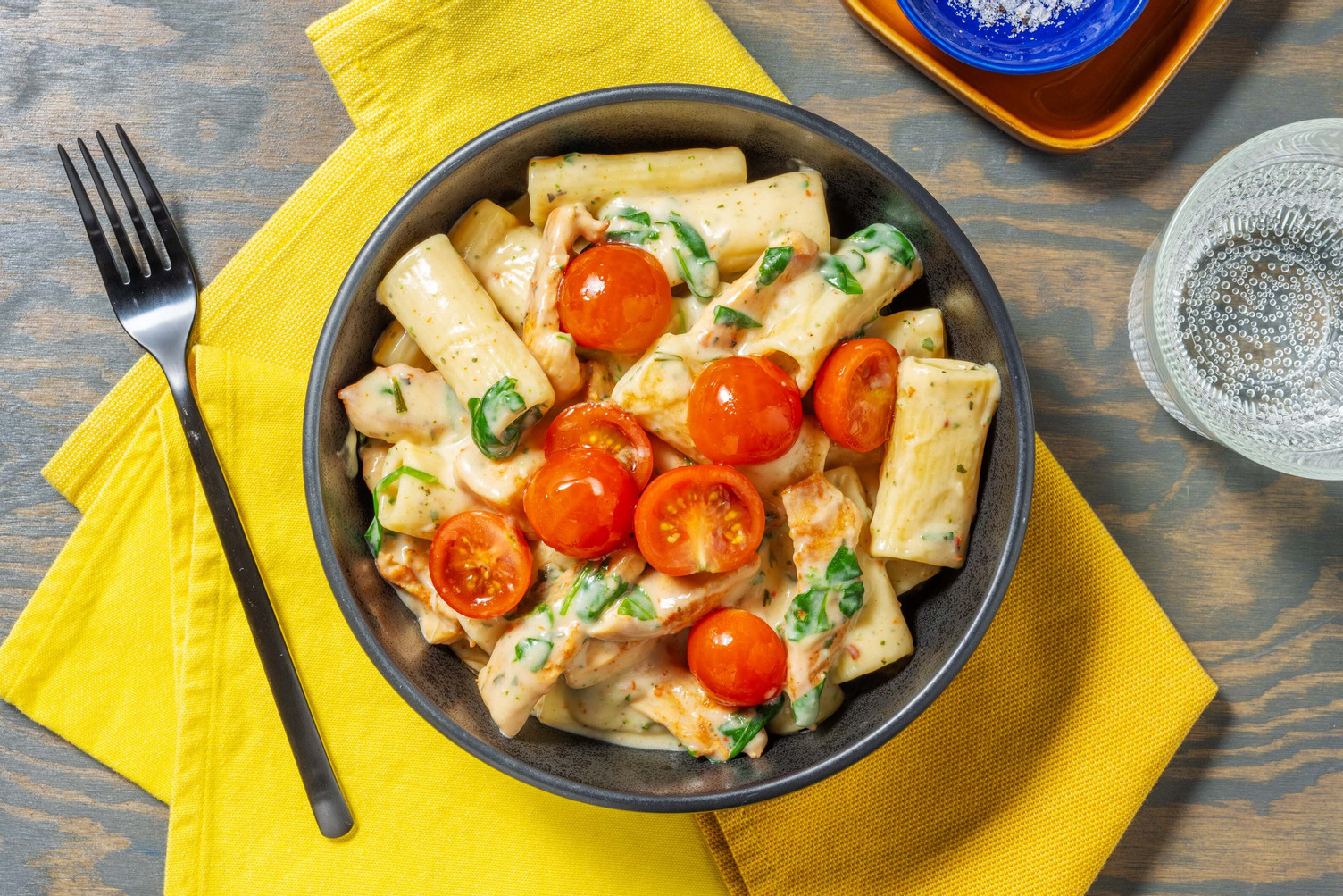 Pollo alla Toscana! Cremiges Hähnchengeschnetzeltes