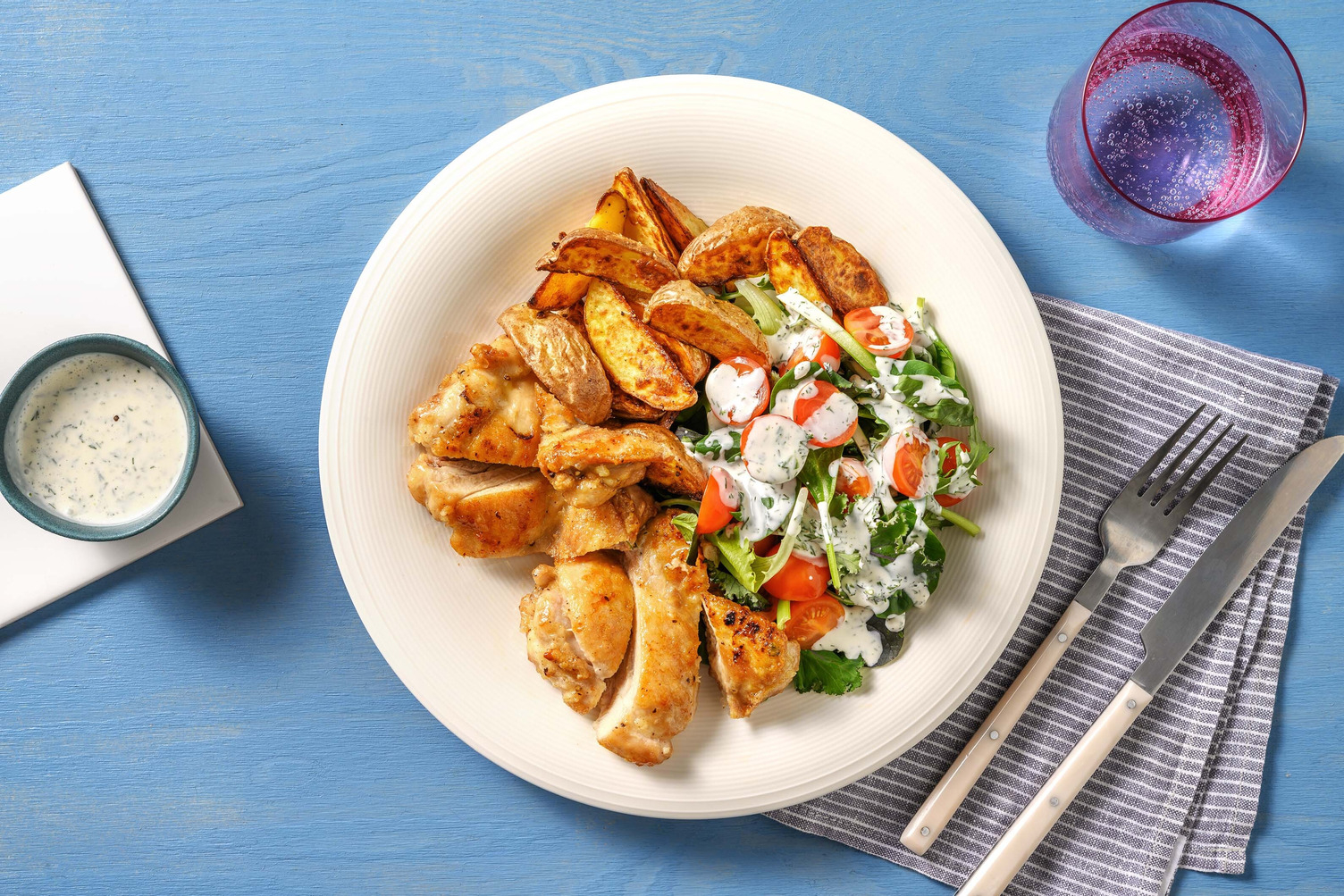 Poulet arrosé de miel à l’ail