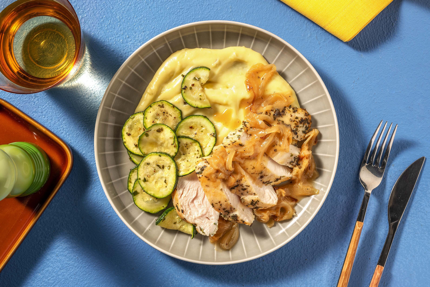 Poulet au thym et courgettes rôties
