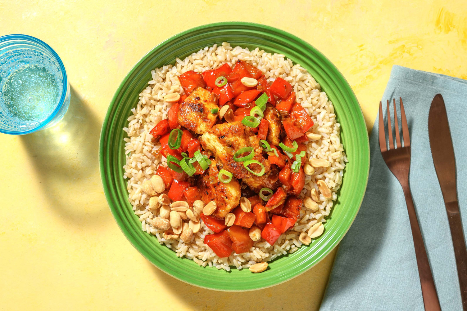 Poulet en sauce bulgogi et riz complet