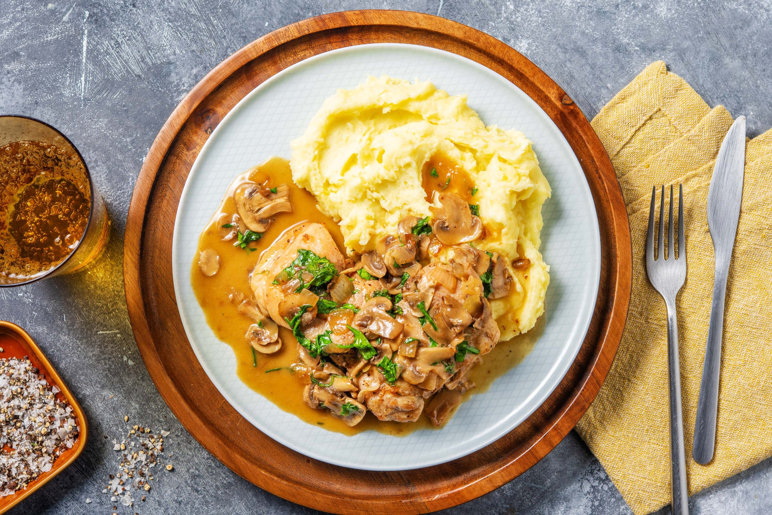 Poulet et champignons braisés