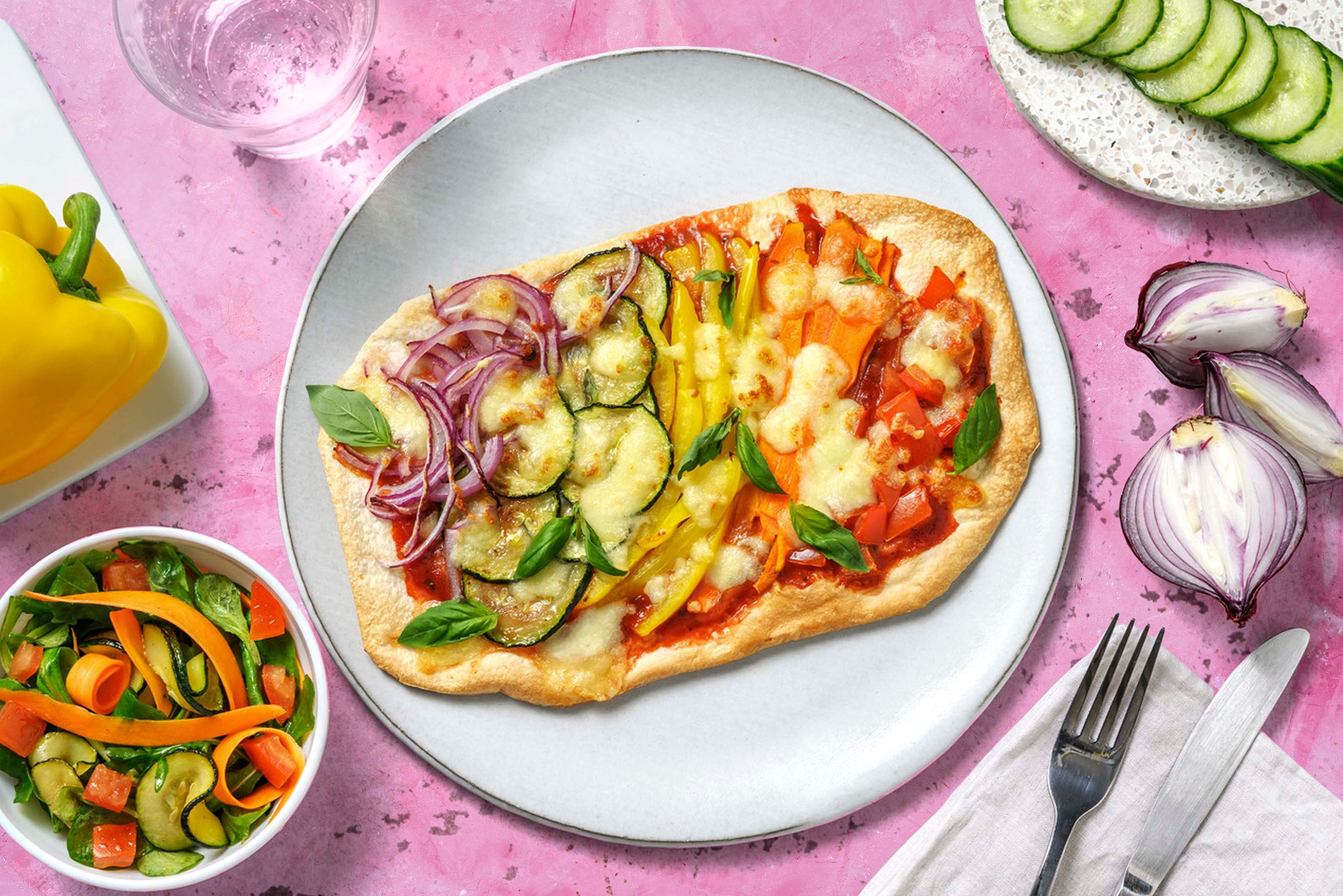 Pride flammkuchen met mozzarella