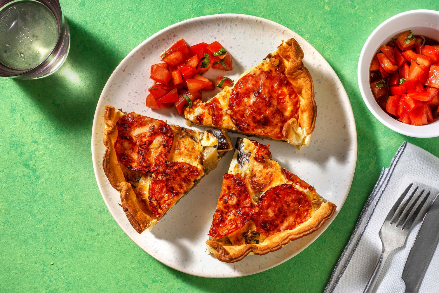 Quiche met aubergine en tomaat