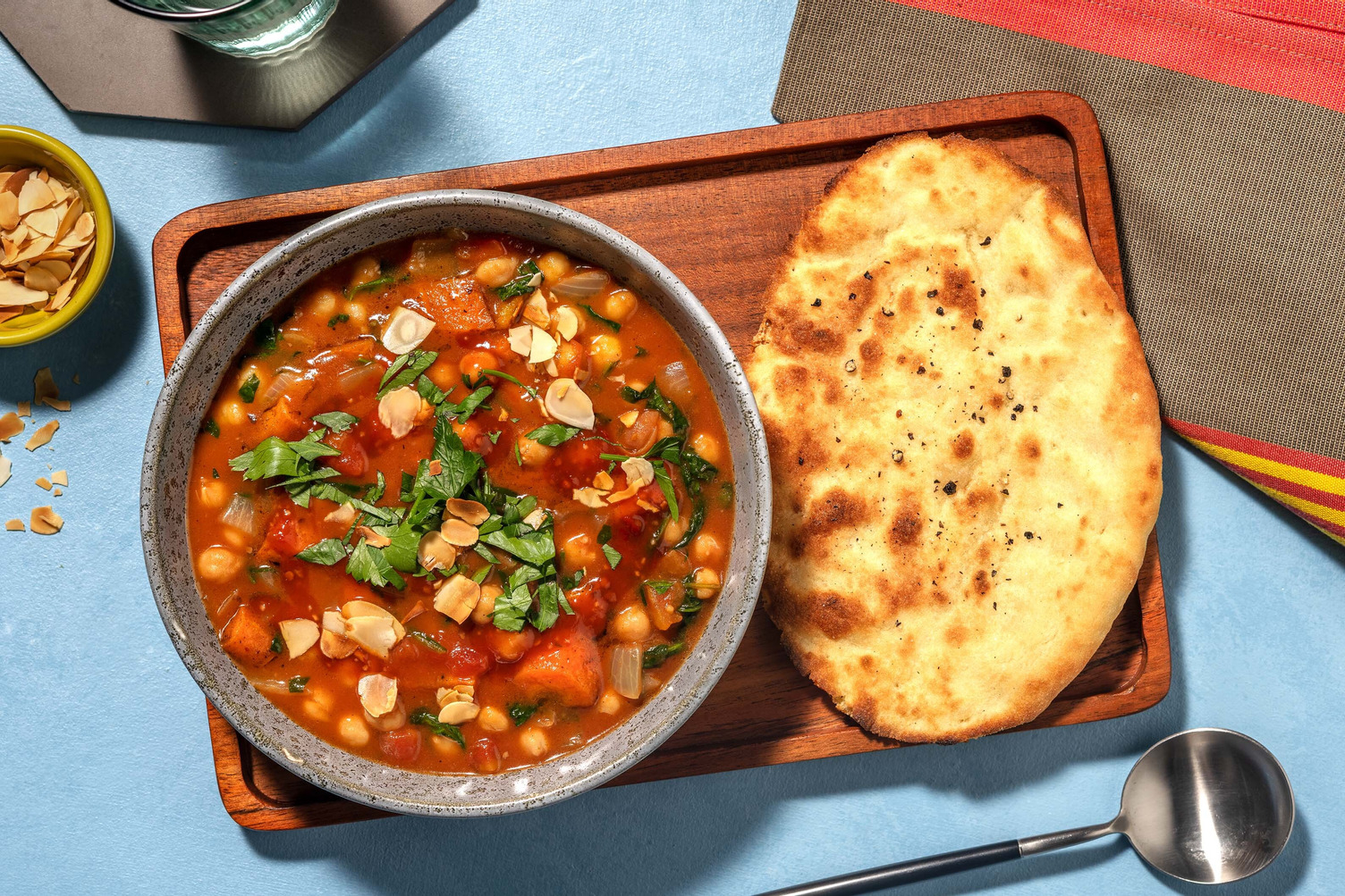 Ragoût de carottes et de pois chiches à la perse