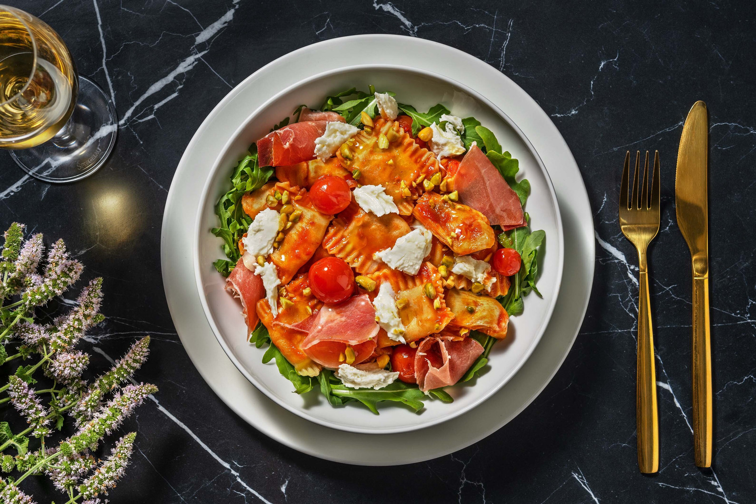 Ravioli frais en sauce tomate & poivron grillé