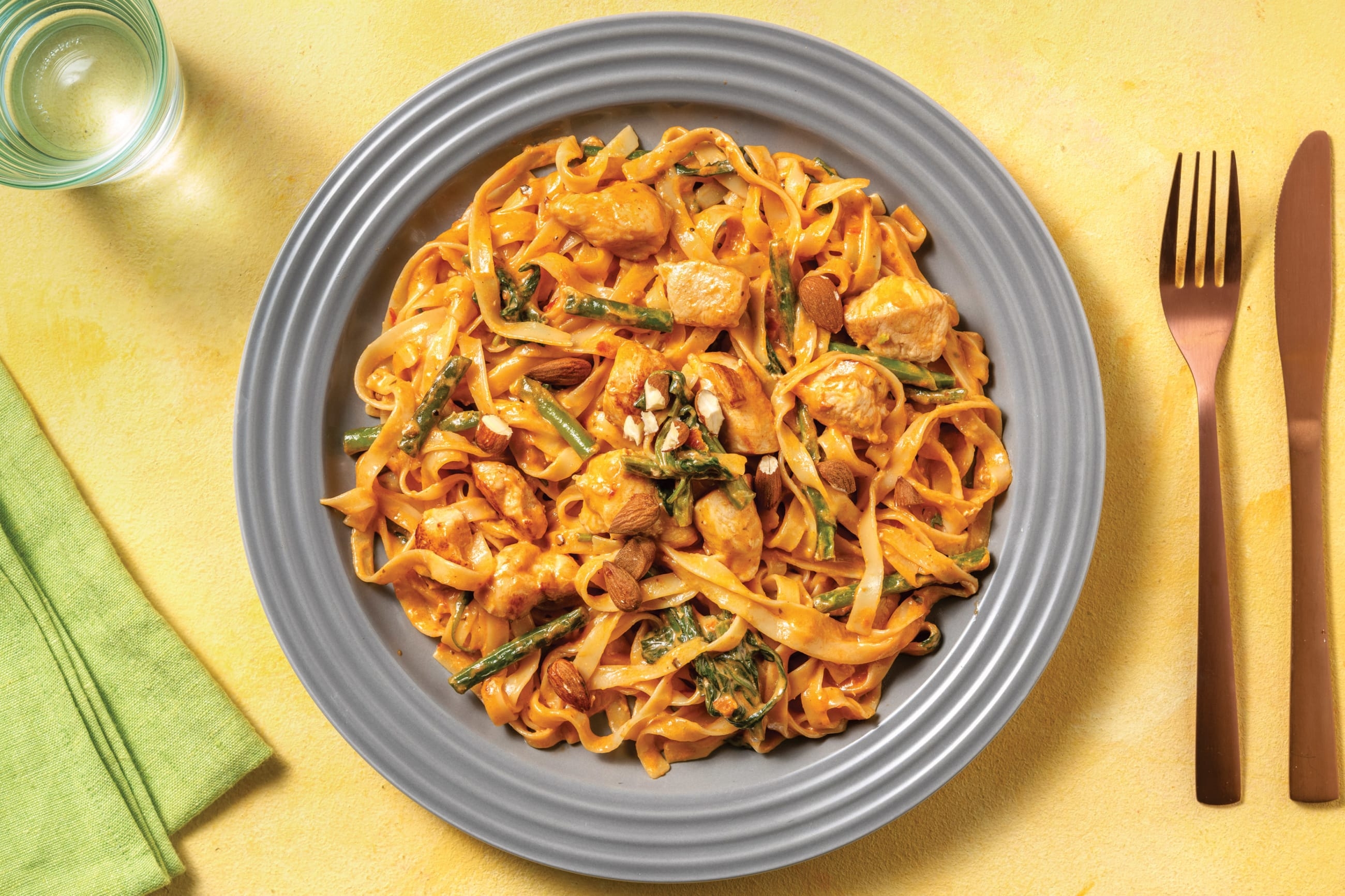 [rapid] Creamy Red Pesto Chicken & Chorizo Fettuccine