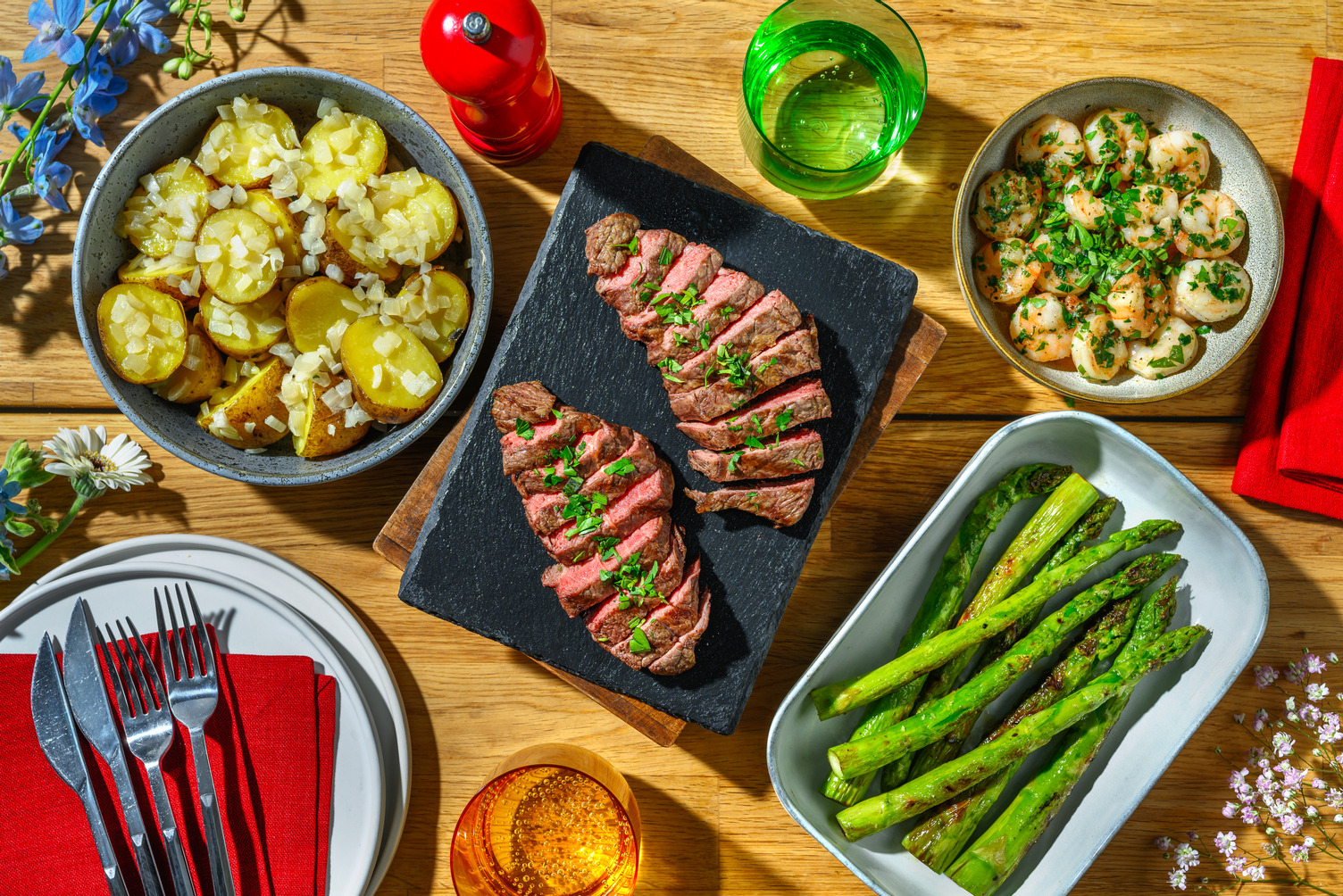 Repas de steaks grillés terre et mer