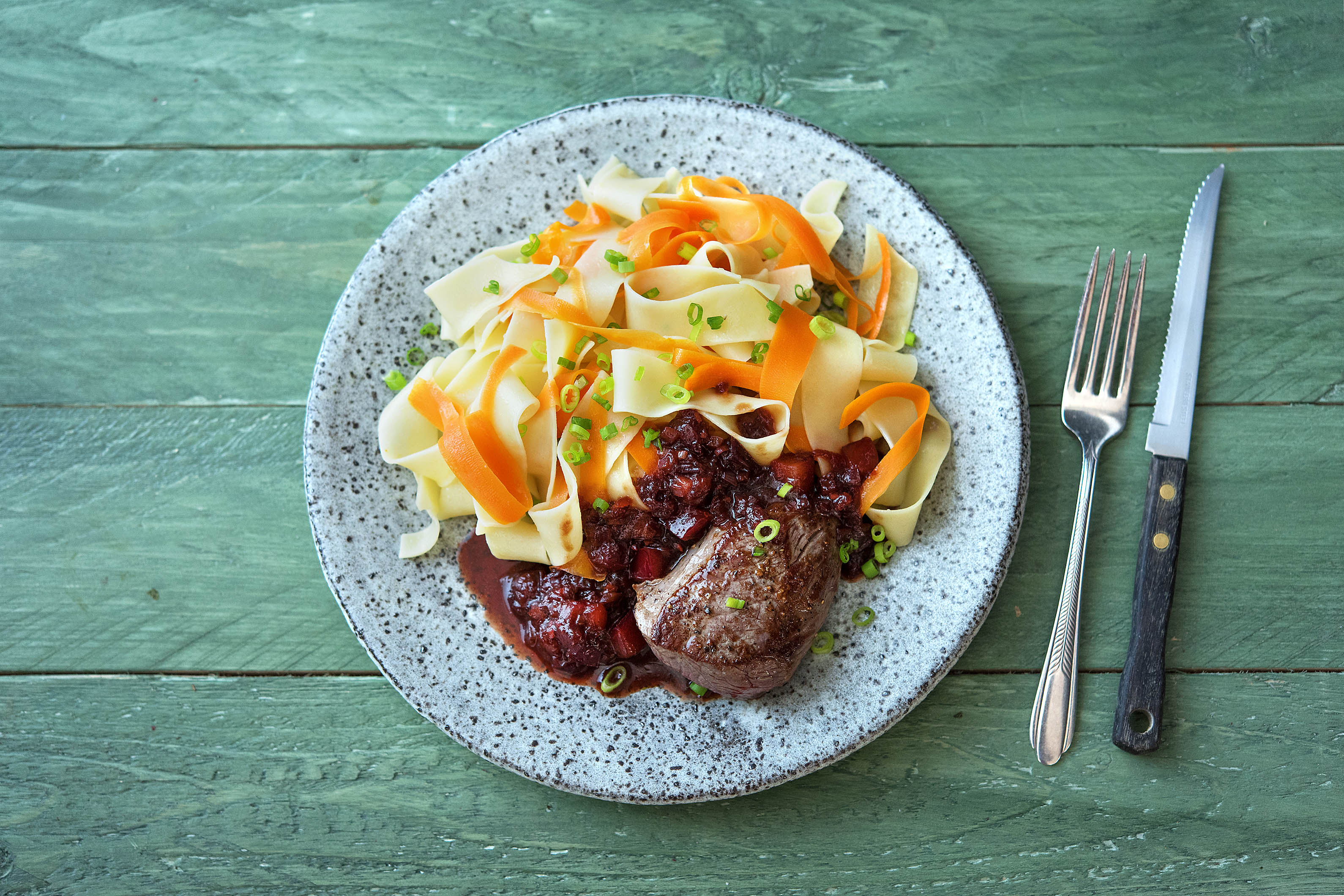 Rindssteaks mit asiatischer Pflaumensauce