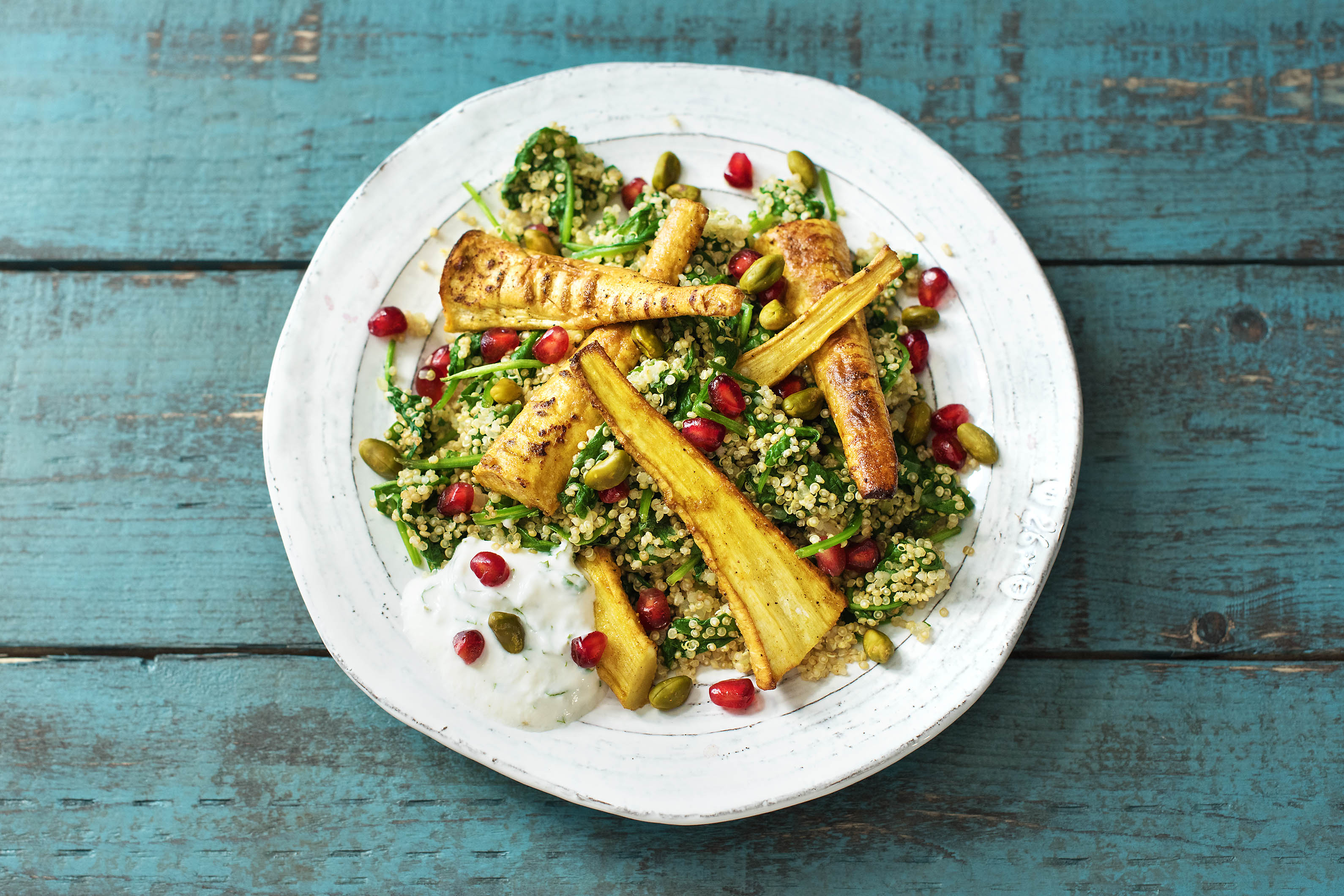 Quinoa-Pilau mit gerösteten Curry-Pastinaken