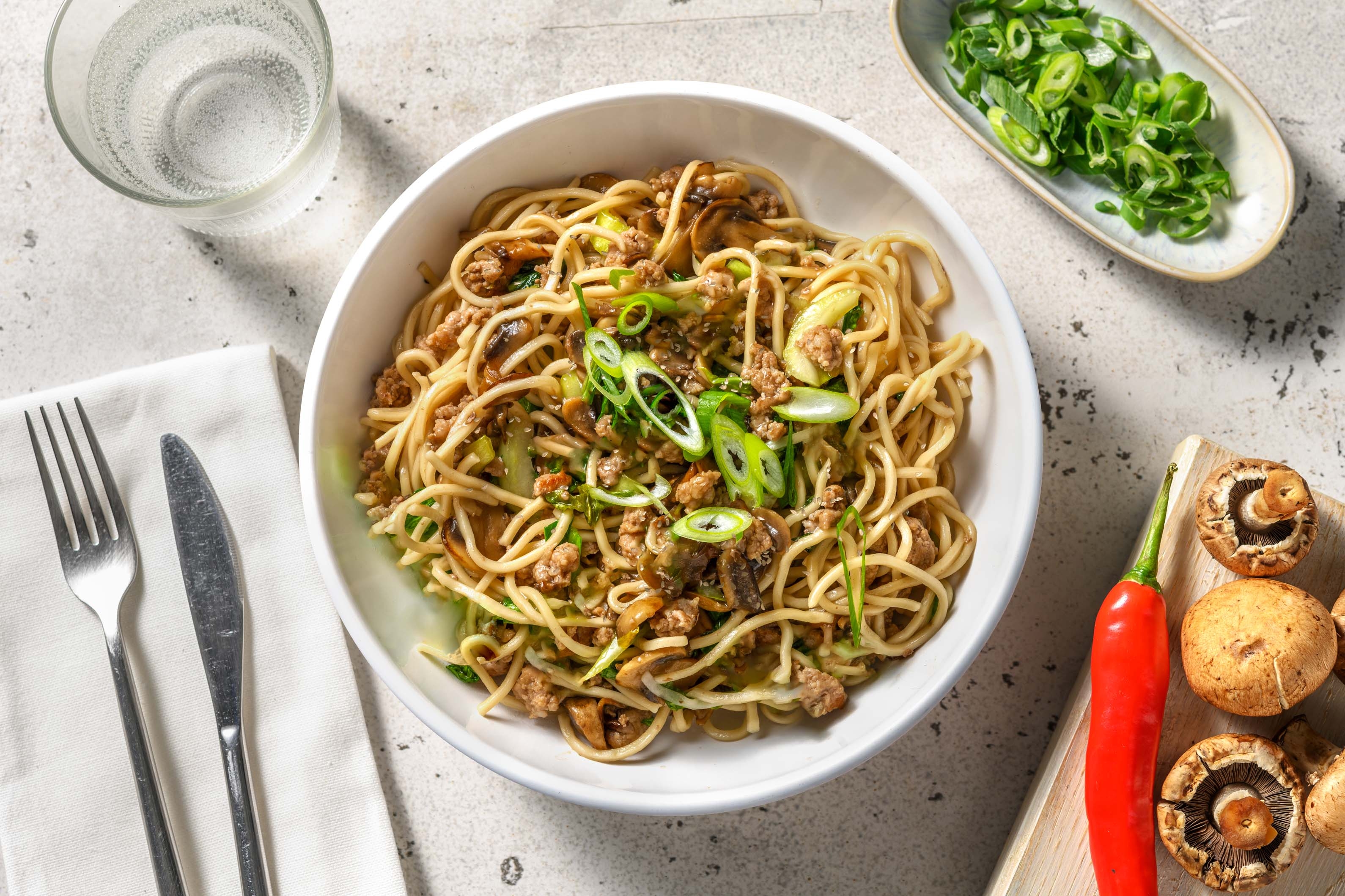 Roerbaknoedels met boerenworst