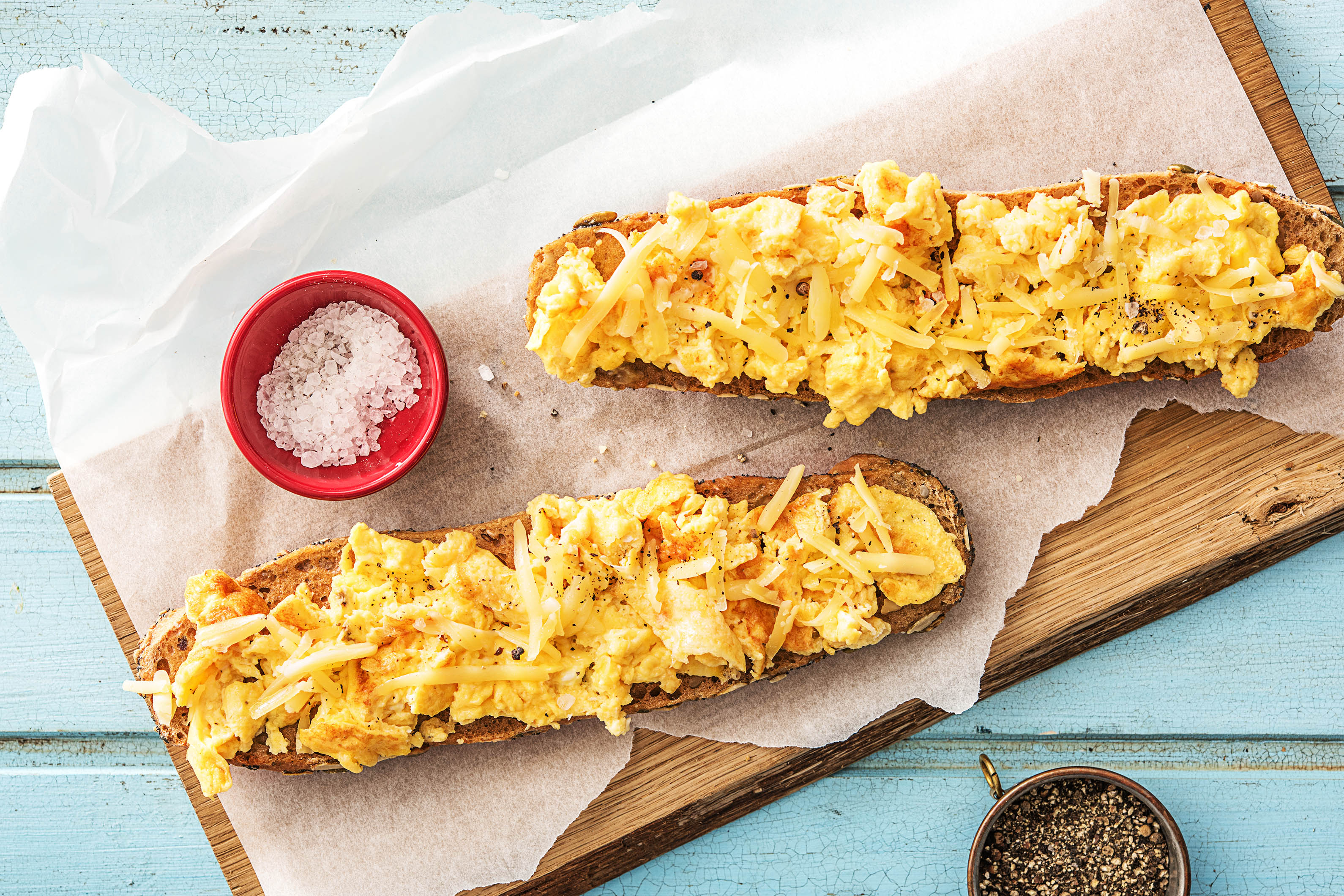 Œufs brouillés au fromage vieux