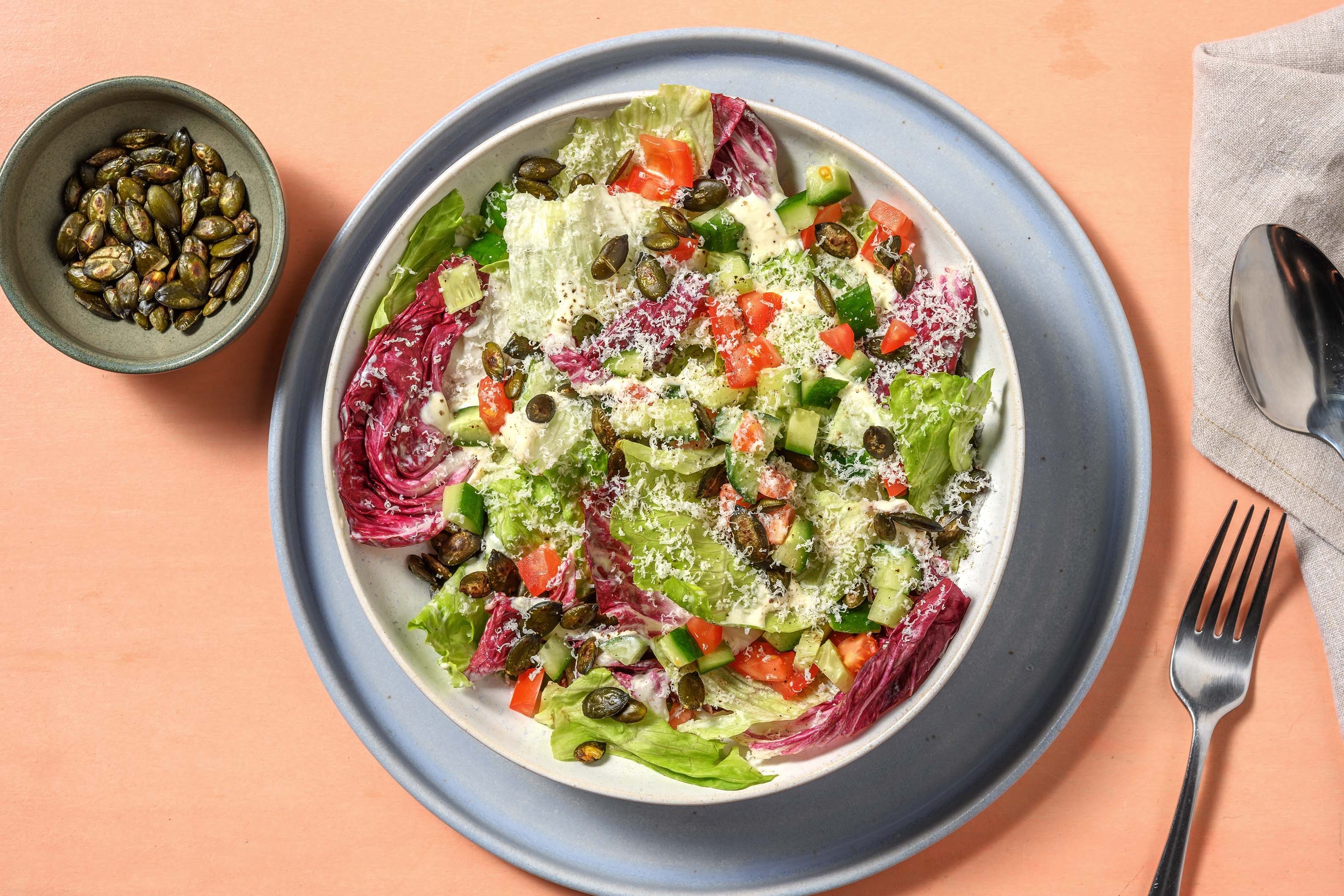 Salade à la hollandaise aux dés de fromage et yaourt