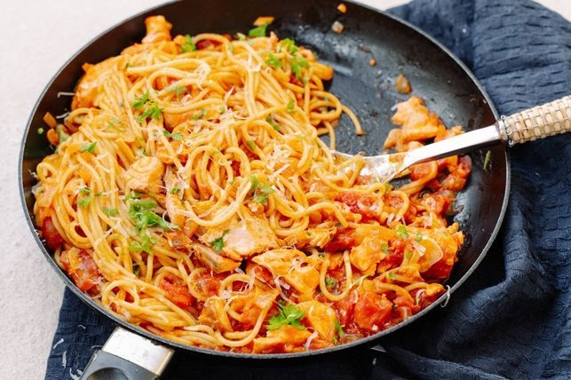 Salmon and Penne in a Garlicky Tomato Sauce 