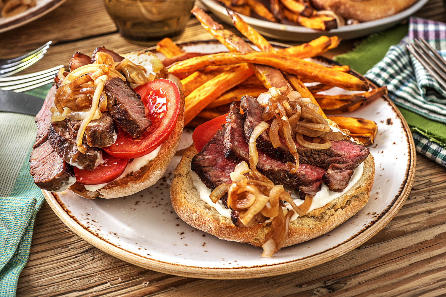 Sandwich ouvert au steak