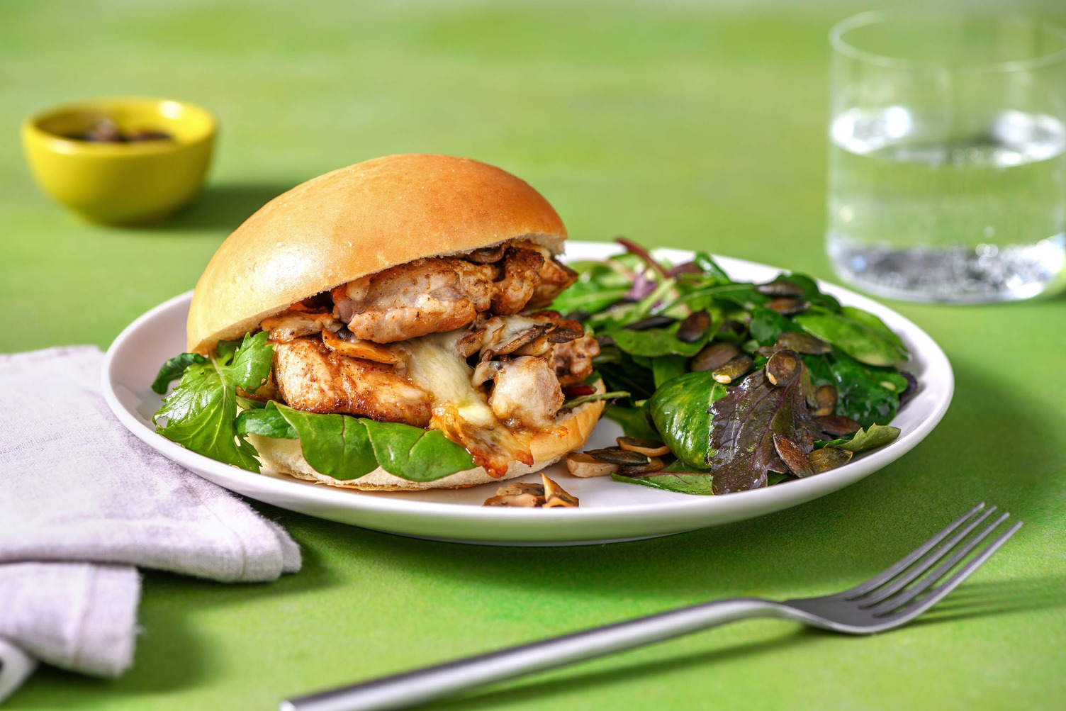 Sandwichs au poulet BBQ et aux champignons fromagés